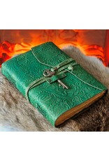 JM Handicrafts Miscellaneous - Groen Leren Dagboek Bloemenrelief en Sleutel Handgemaakt Vintage