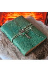 JM Handicrafts Miscellaneous - Groen Leren Dagboek Bloemenrelief en Sleutel Handgemaakt Vintage