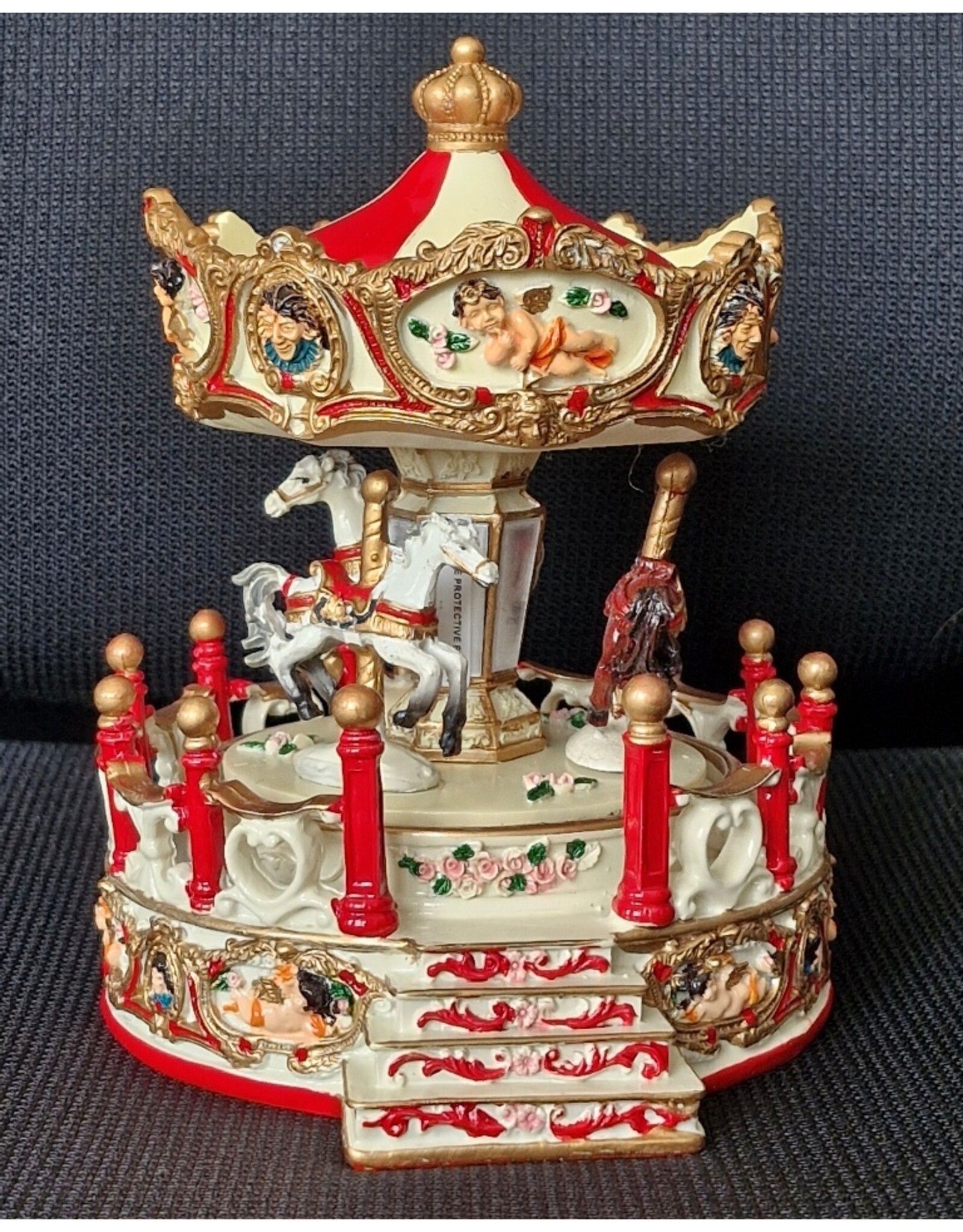 Trukado Giftware & Lifestyle - Music box Vintage Carousel