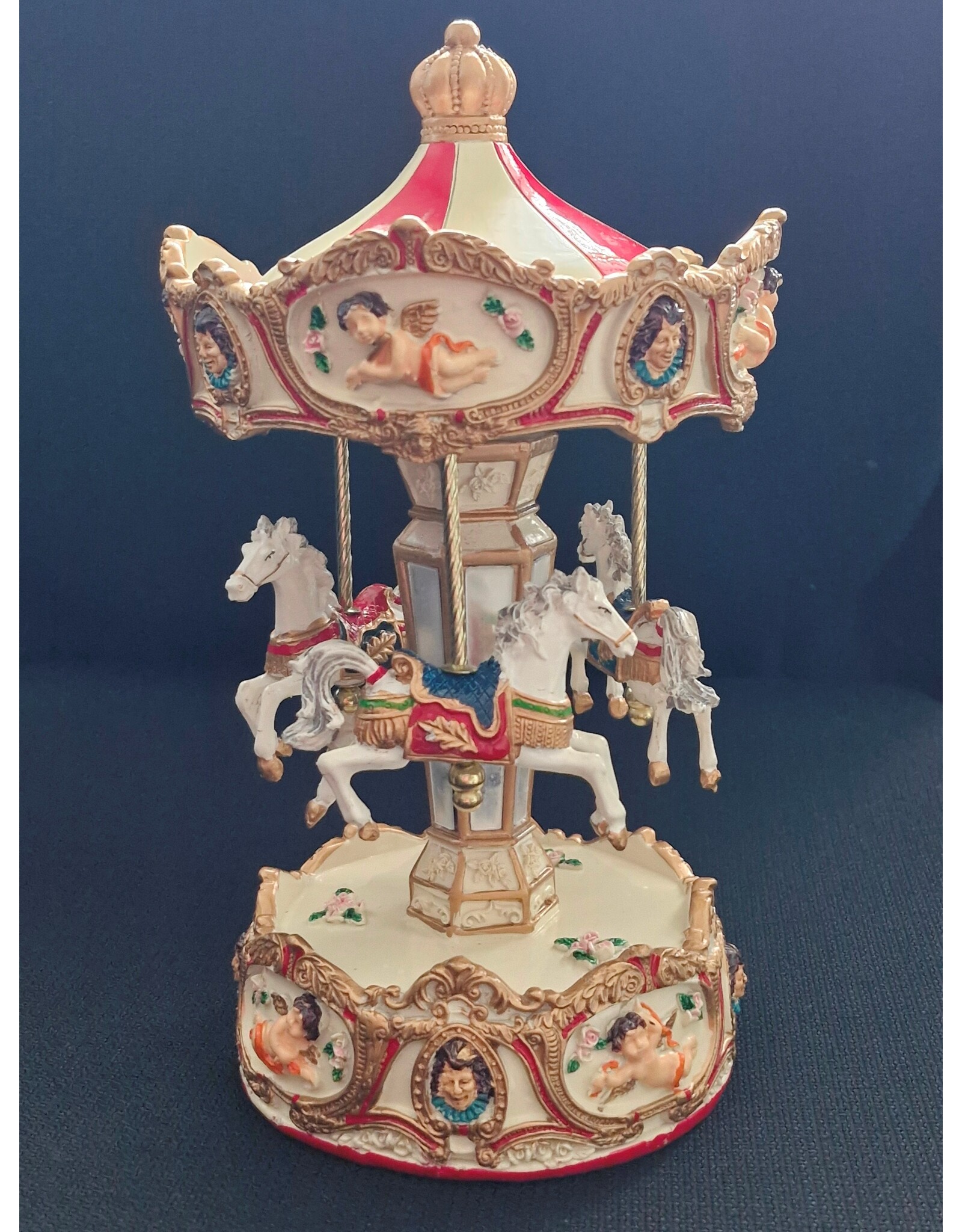 Trukado Giftware & Lifestyle -  Vintage Music box  Carousel La Donna è mobile