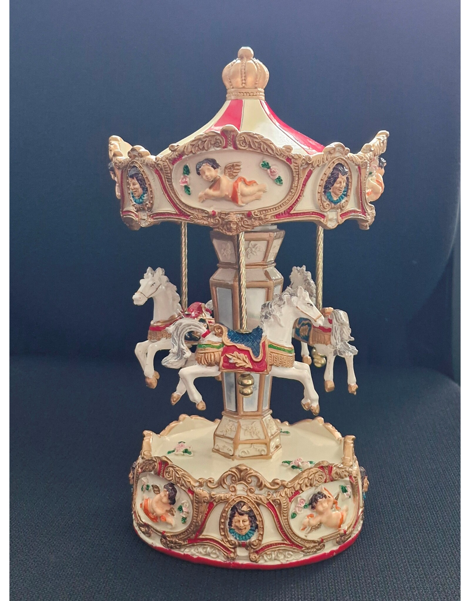 Trukado Giftware & Lifestyle - Vintage Muziekdoos Carrousel La Donna è mobile