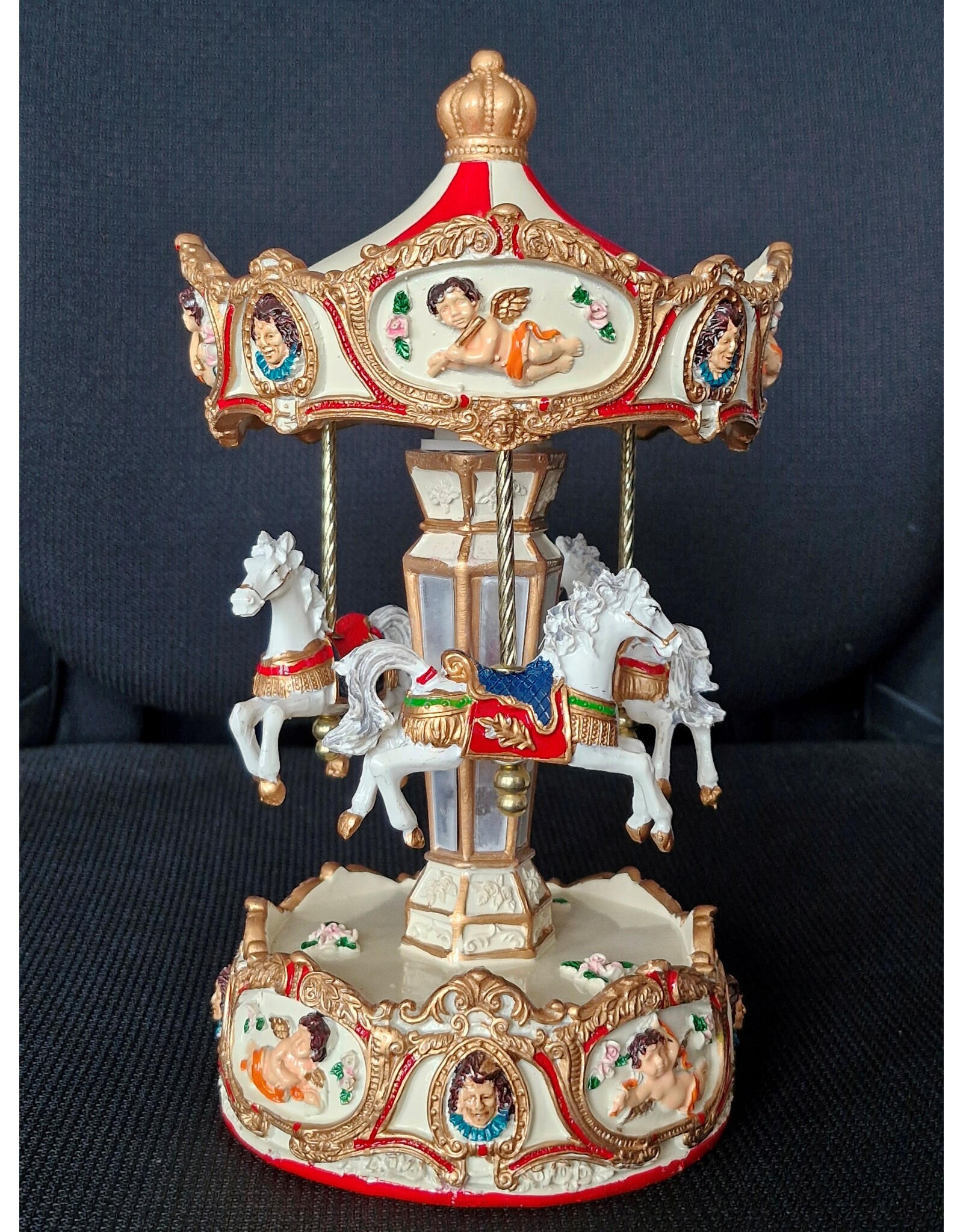 Trukado Giftware & Lifestyle -  Vintage Music box  Carousel La Donna è mobile