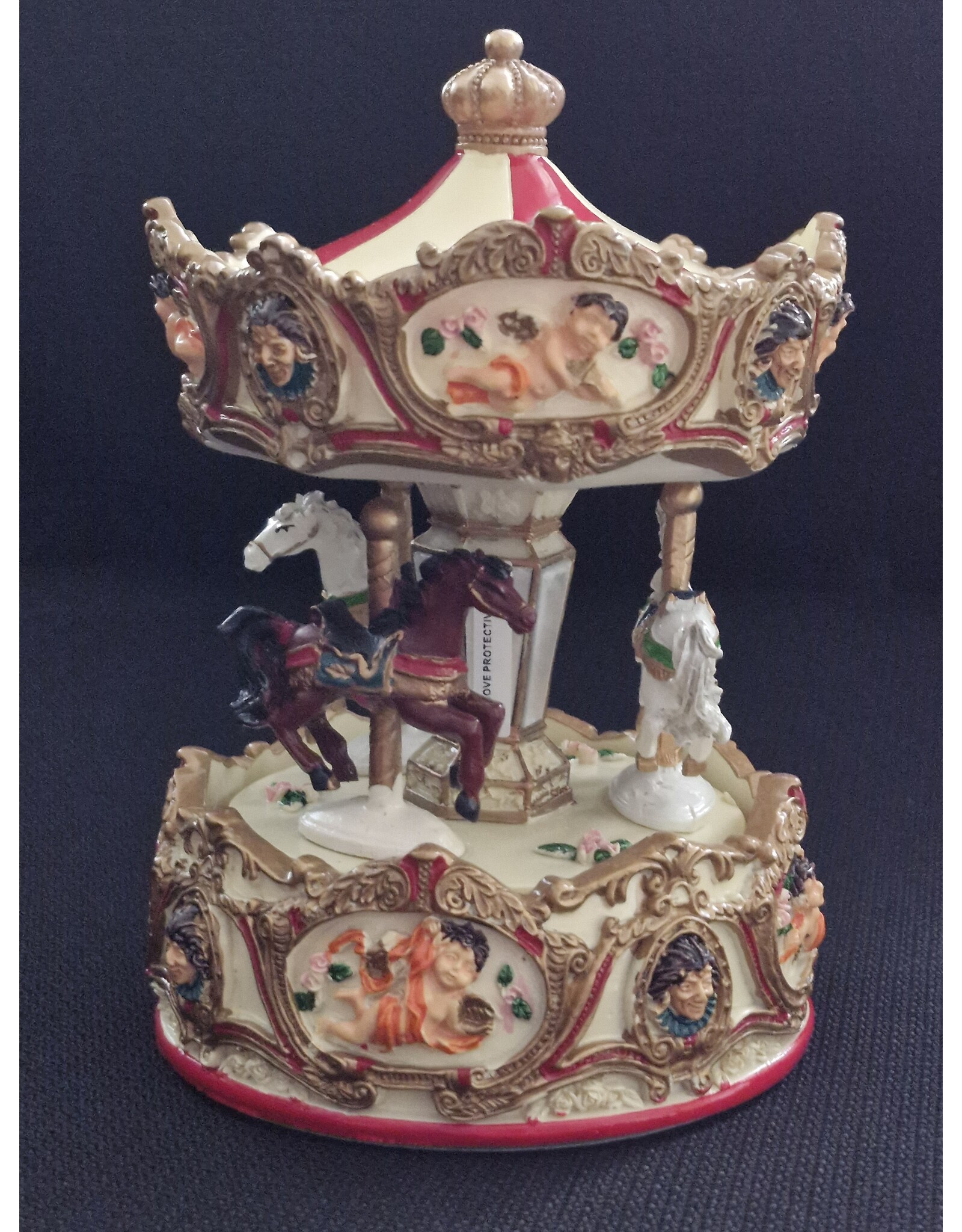Trukado Giftware & Lifestyle - Muziekdoos Vintage Carrousel