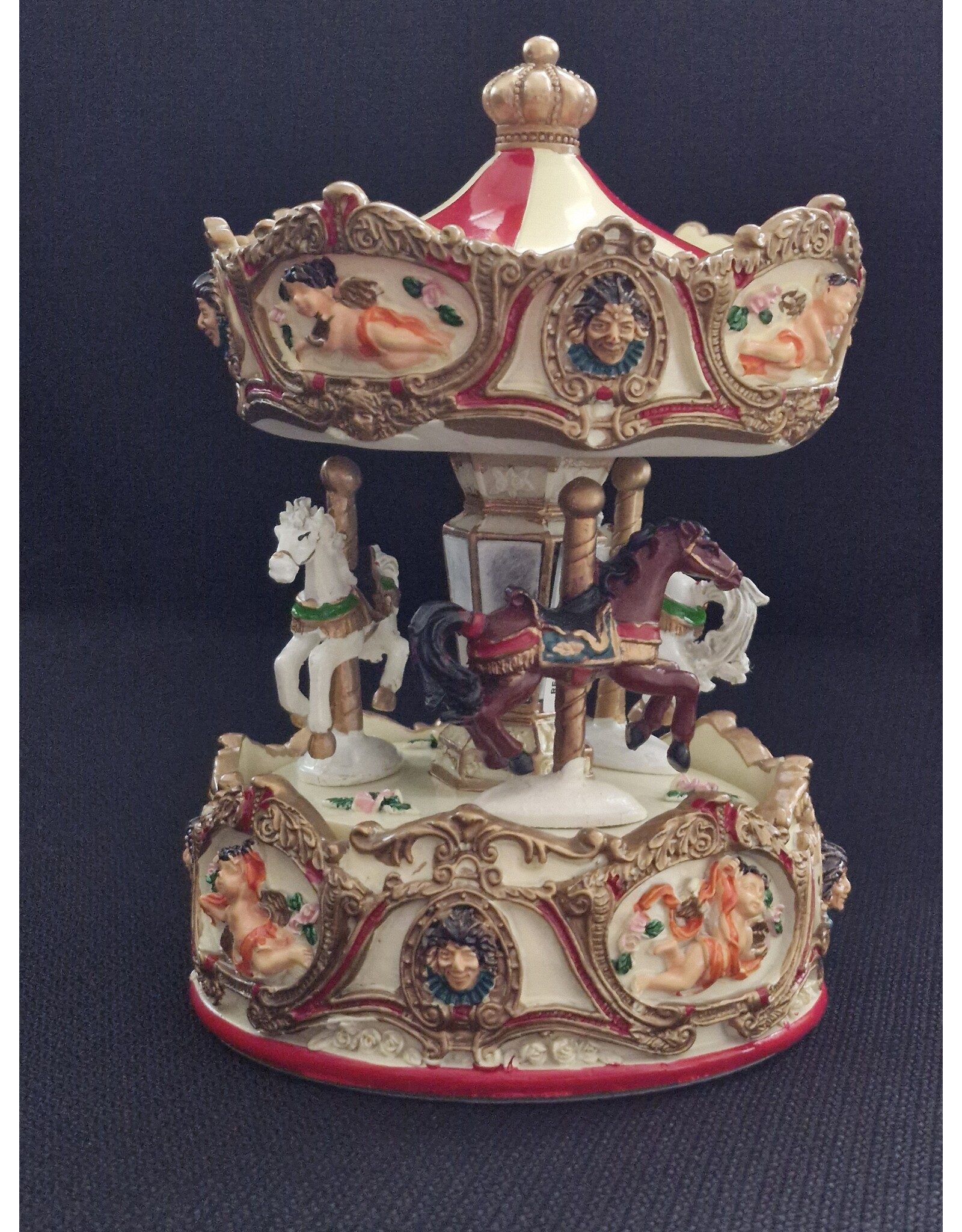Trukado Giftware & Lifestyle - Muziekdoos Vintage Carrousel