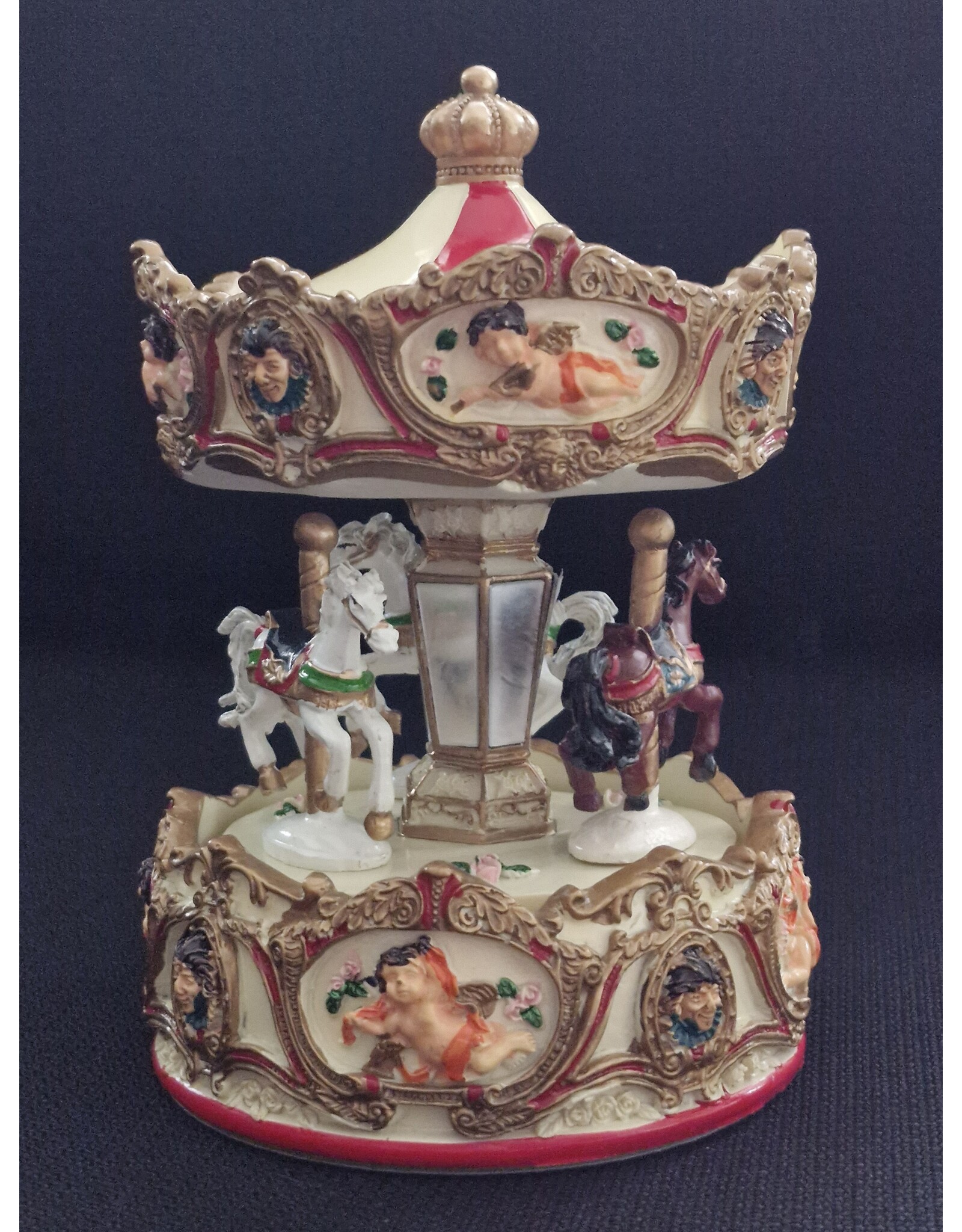 Trukado Giftware & Lifestyle - Muziekdoos Vintage Carrousel