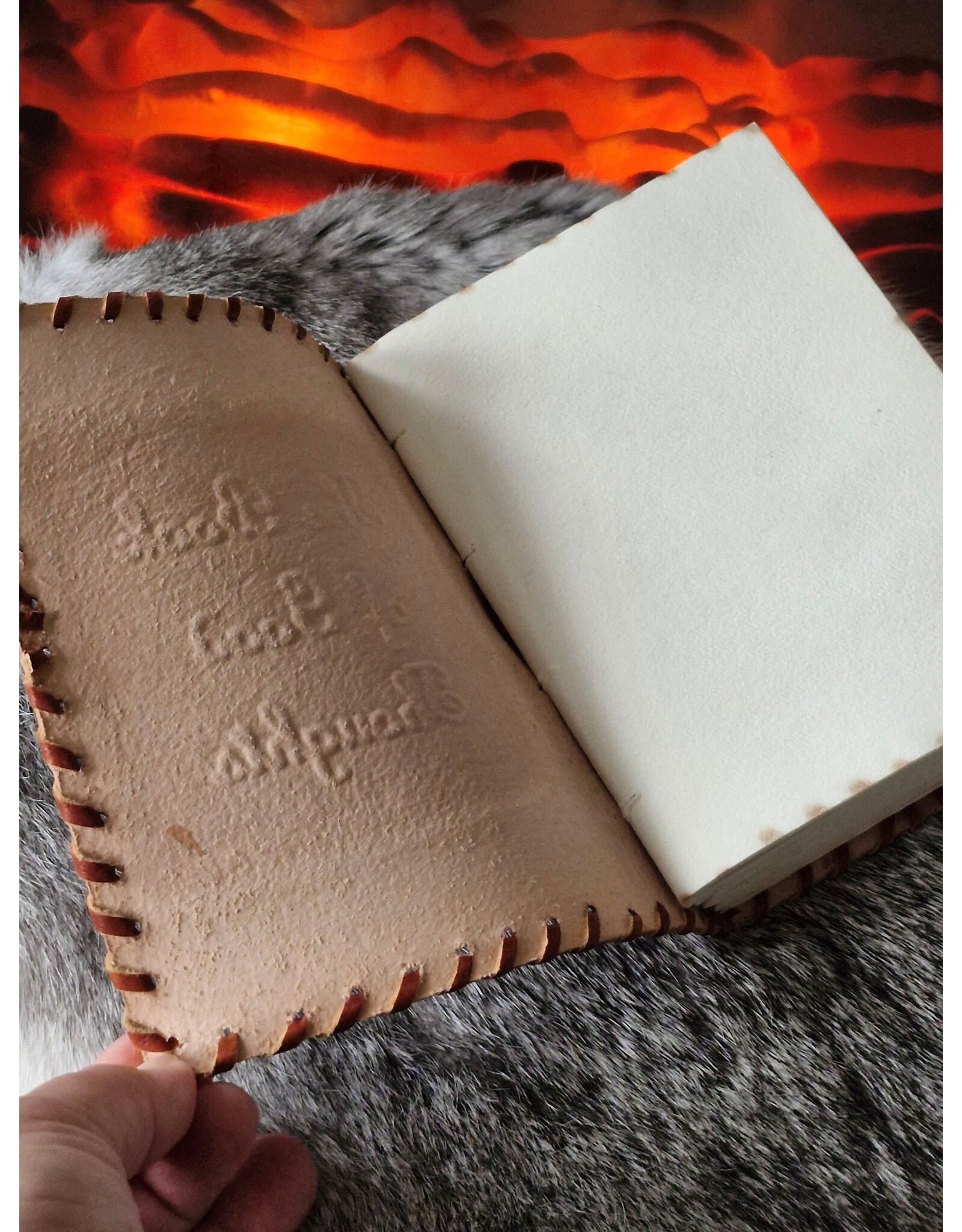AWG Miscellaneous - Leather Notebook with wrap Book of Thoughts 15.5x11.5cm
