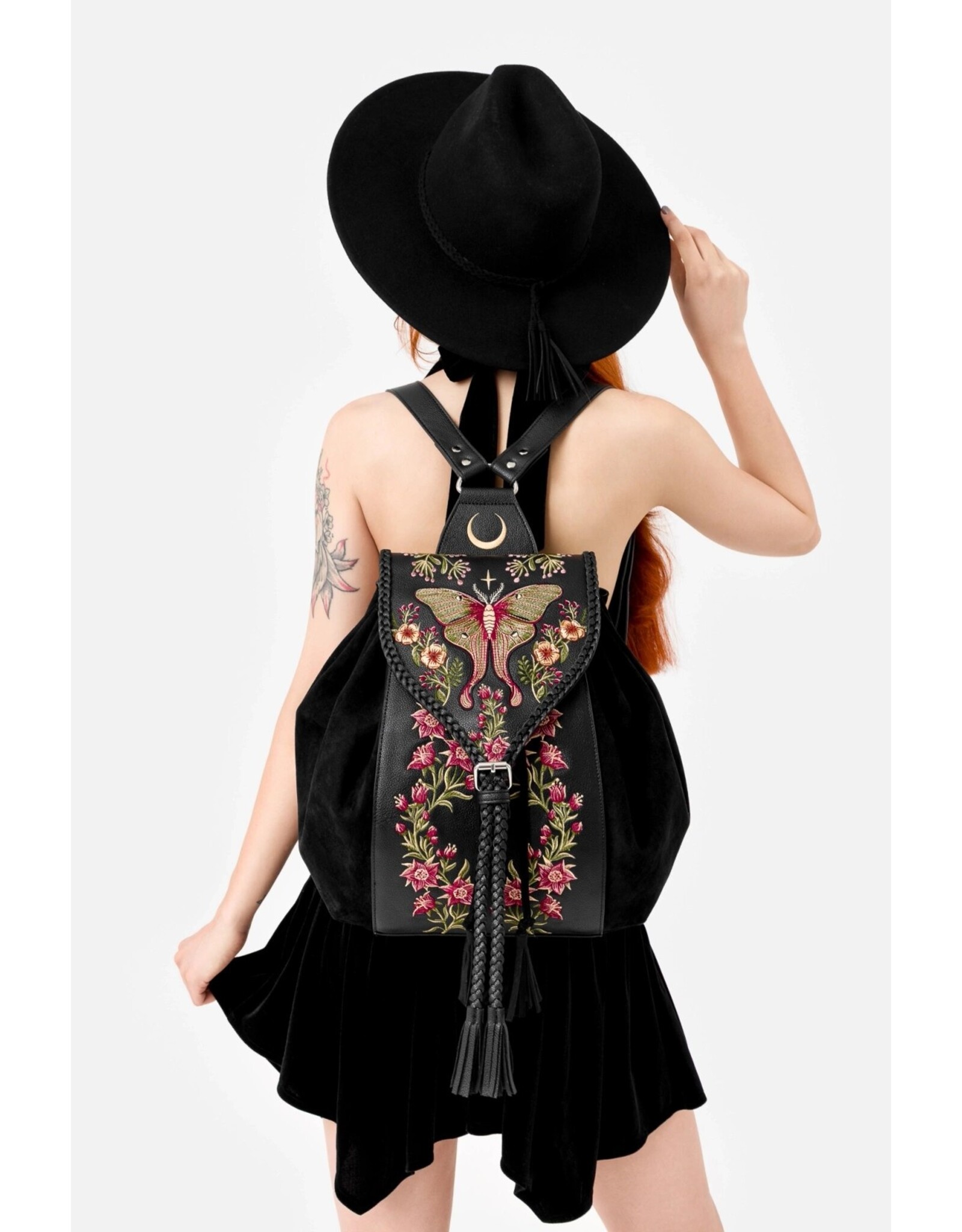 Restyle Fantasy tassen en portemonnees - Wilderwood Rugzak met Nachtvlinder en Wilde Bloemen