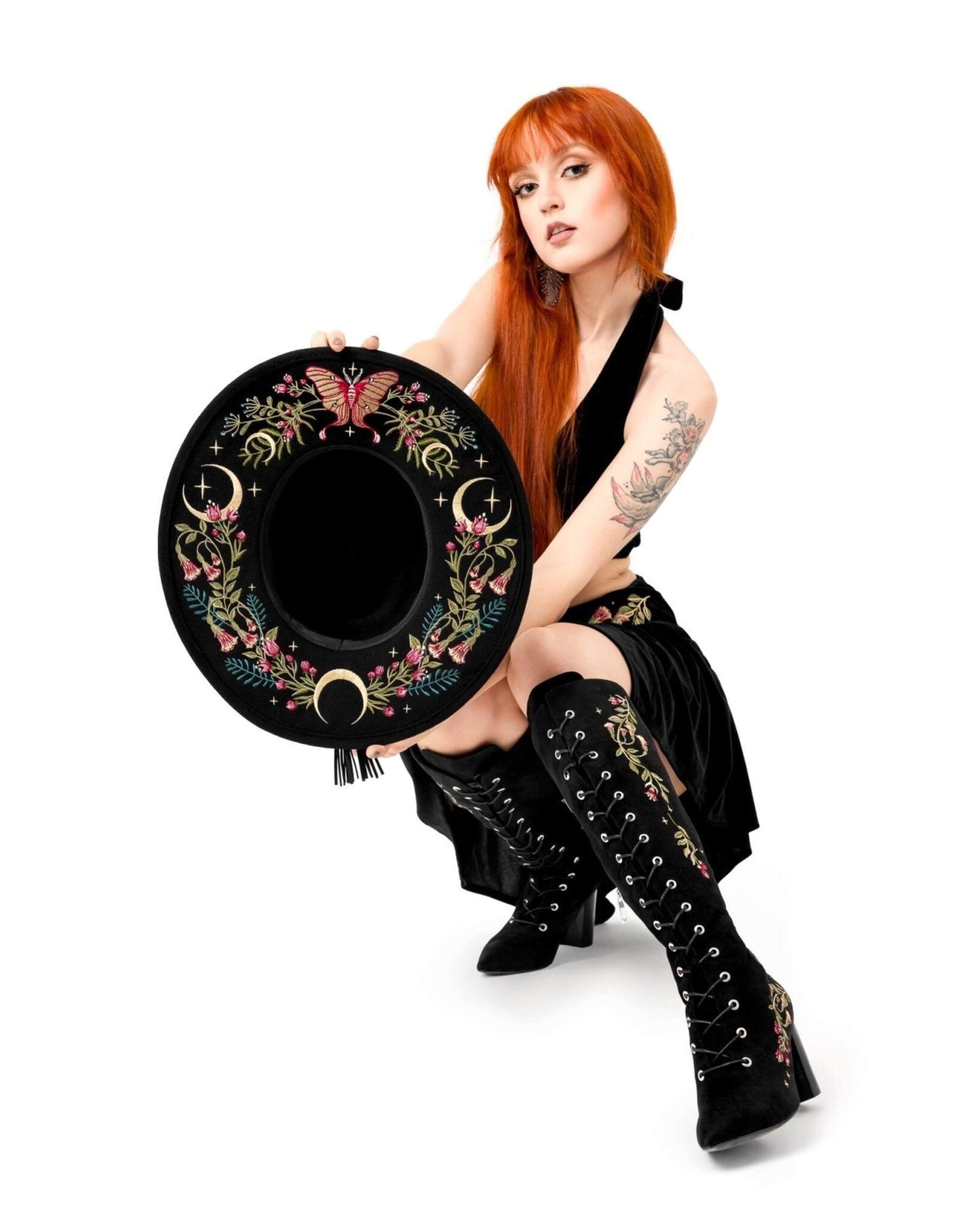 Restyle Gothic en Steampunk accessoires - Wilderwood Hoed met Magisch Borduurwerk