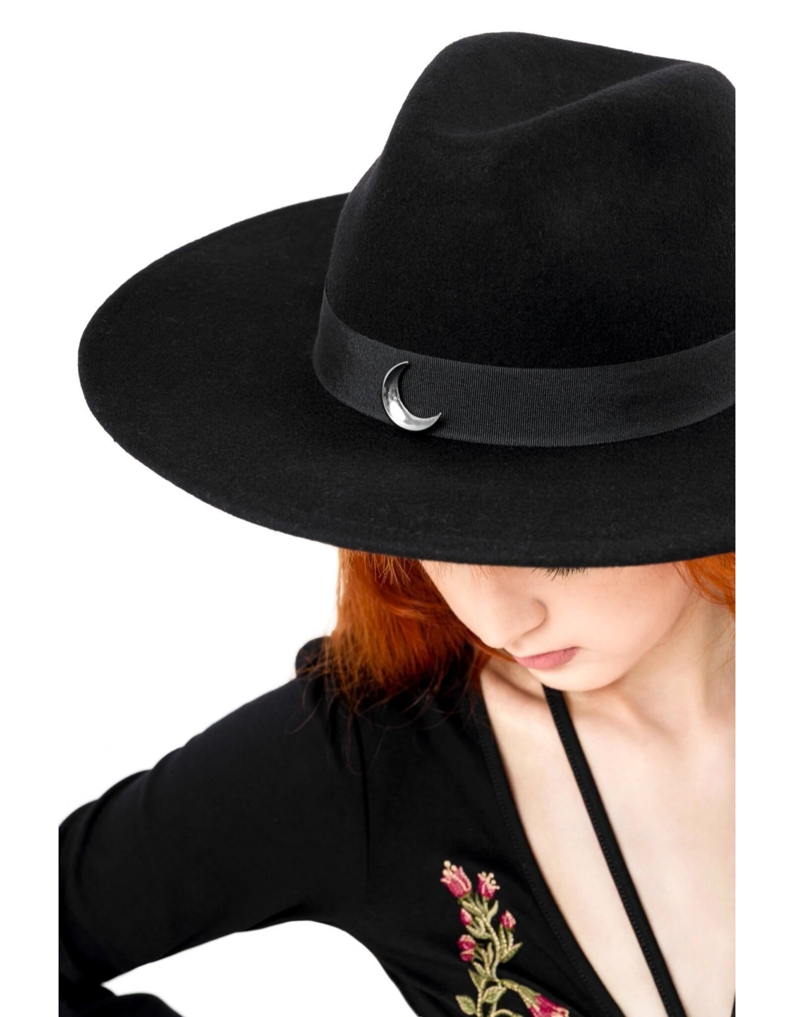 Restyle Gothic and Steampunk accessories - Wildflower Hat with Magical Embroidery