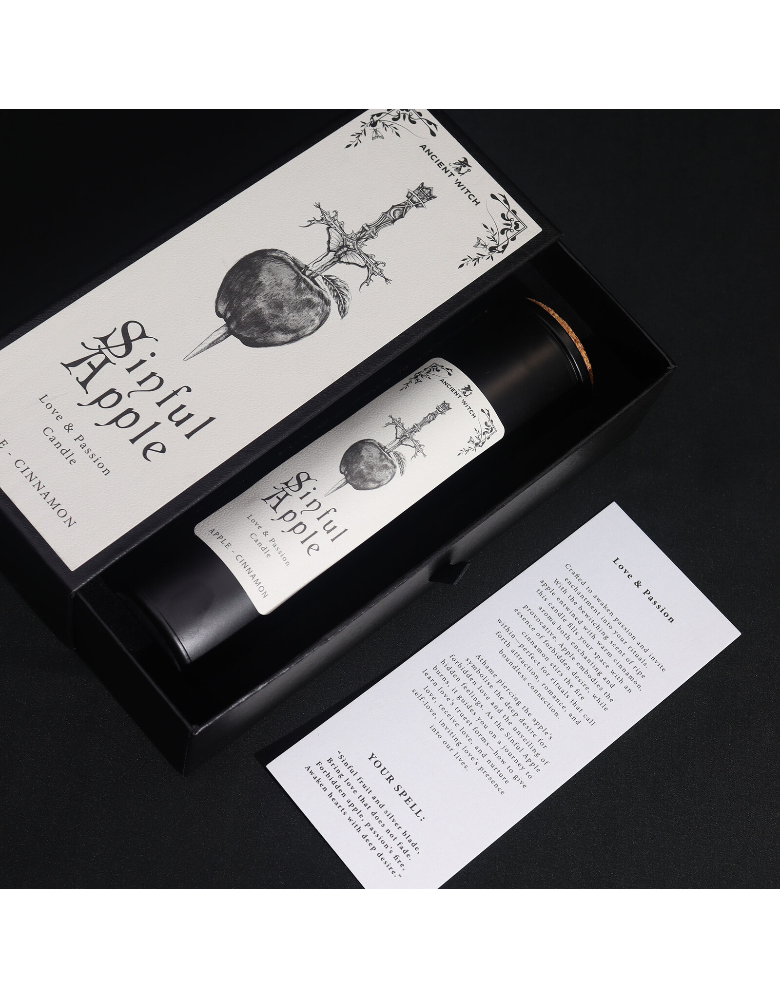 AWG Miscellaneous - Ancient Witch Rituele Kaars Sinful Apple