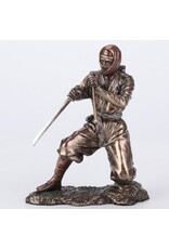 Veronese Design Giftware & Lifestyle -   Ninja met Zwaard en Schede in Vechthouding