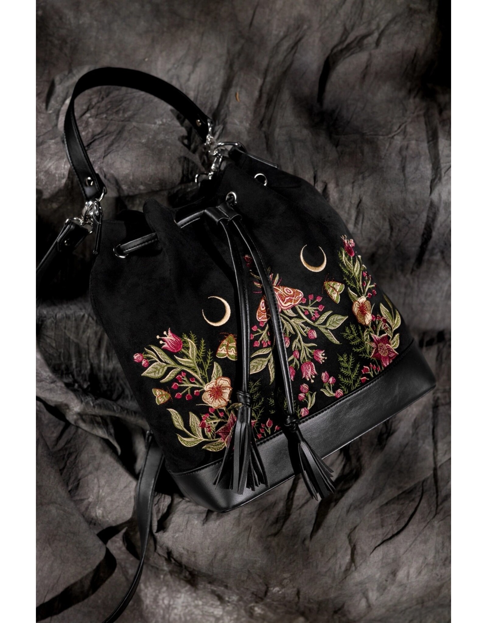 Restyle Gothic bags Steampunk bags -  Wildflower Bucket Handbag  with Embroidery