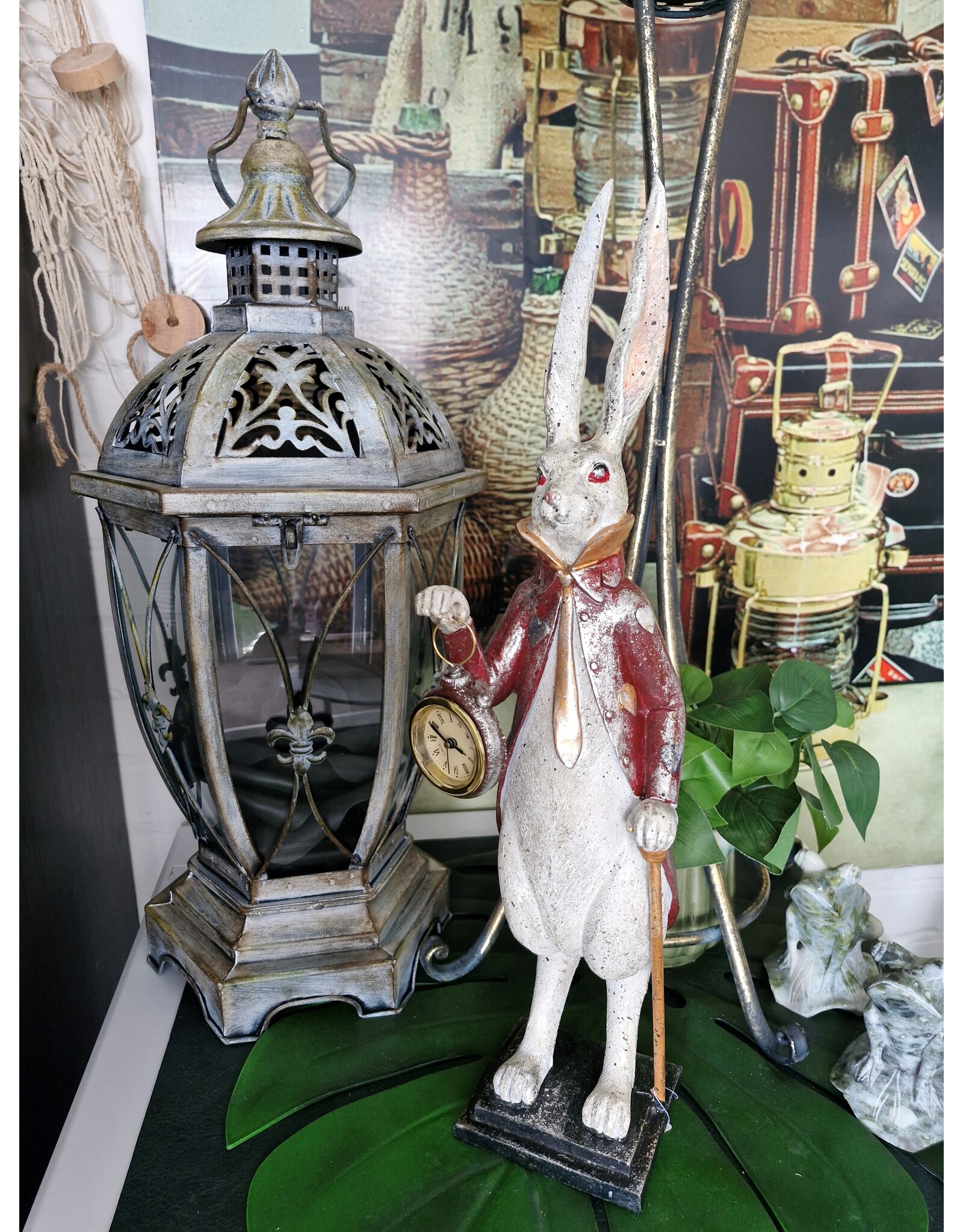 GG Giftware & Lifestyle - Hare in Long Jacket with Real Clock 49cm