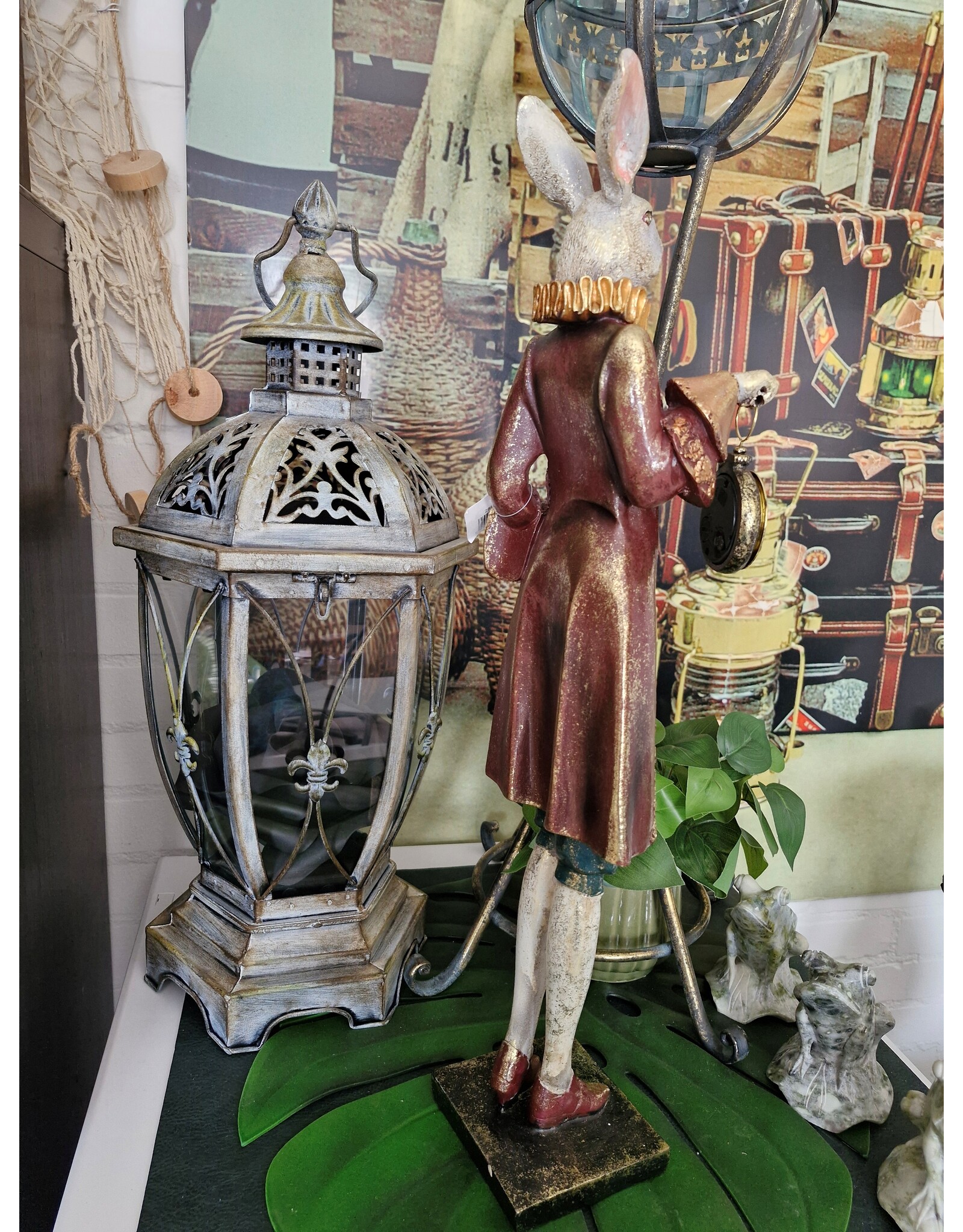 GG Giftware & Lifestyle - Hare in Victorian Clothing with a Real Clock, 56cm