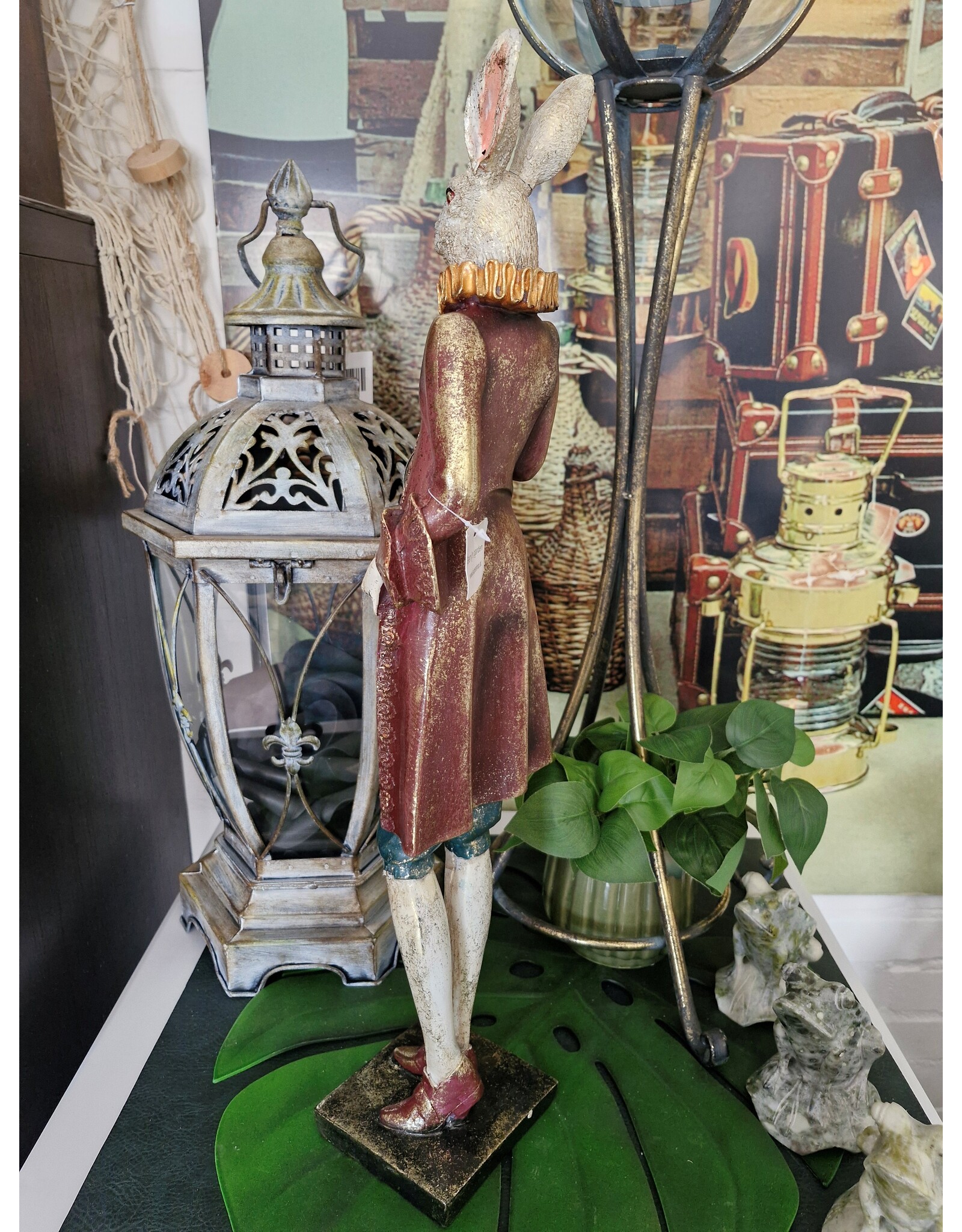 GG Giftware & Lifestyle - Haas in Victoriaanse Kleding met Echte Klok  56cm