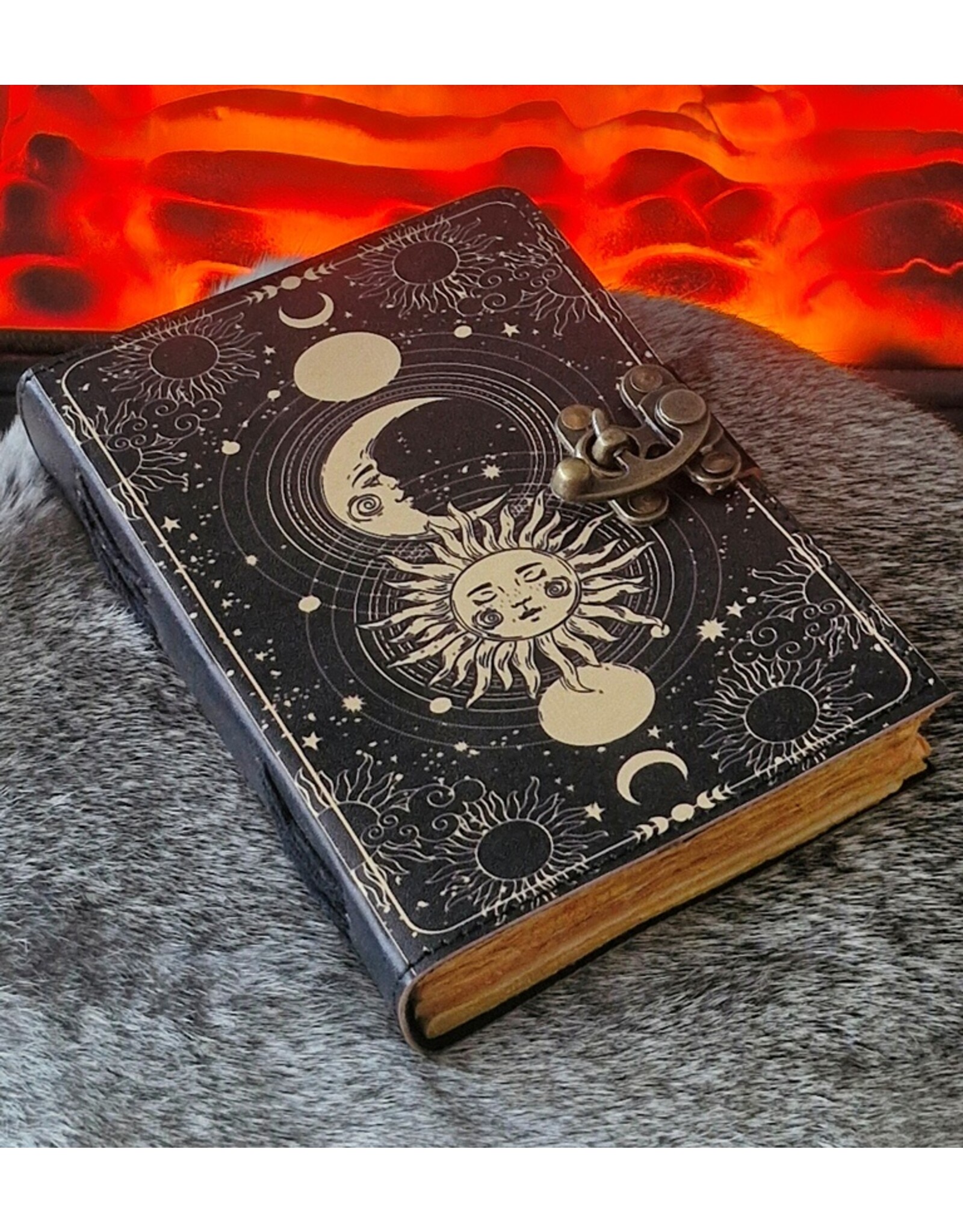 JM Handicrafts Miscellaneous - Celestial Zon & Maan Leren Vintage Notitieboek