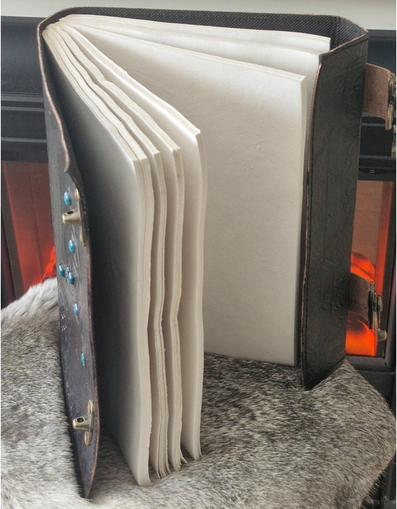 JM Handicrafts Miscellaneous - Leather Journal Triquetra with double lock (large)