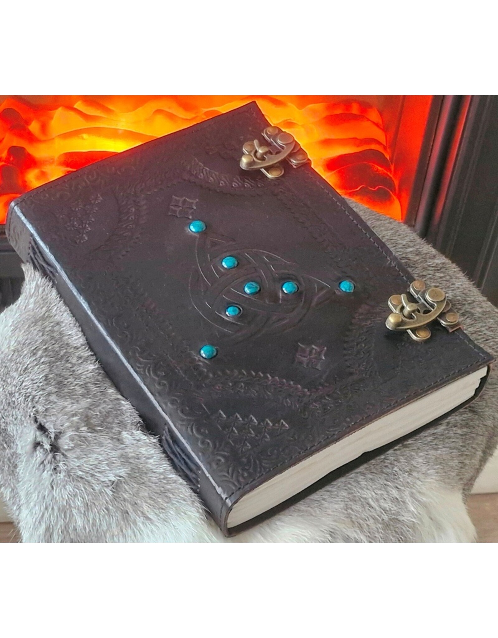 JM Handicrafts Miscellaneous - Leren Dagboek Triquetra met dubbele slot (large)