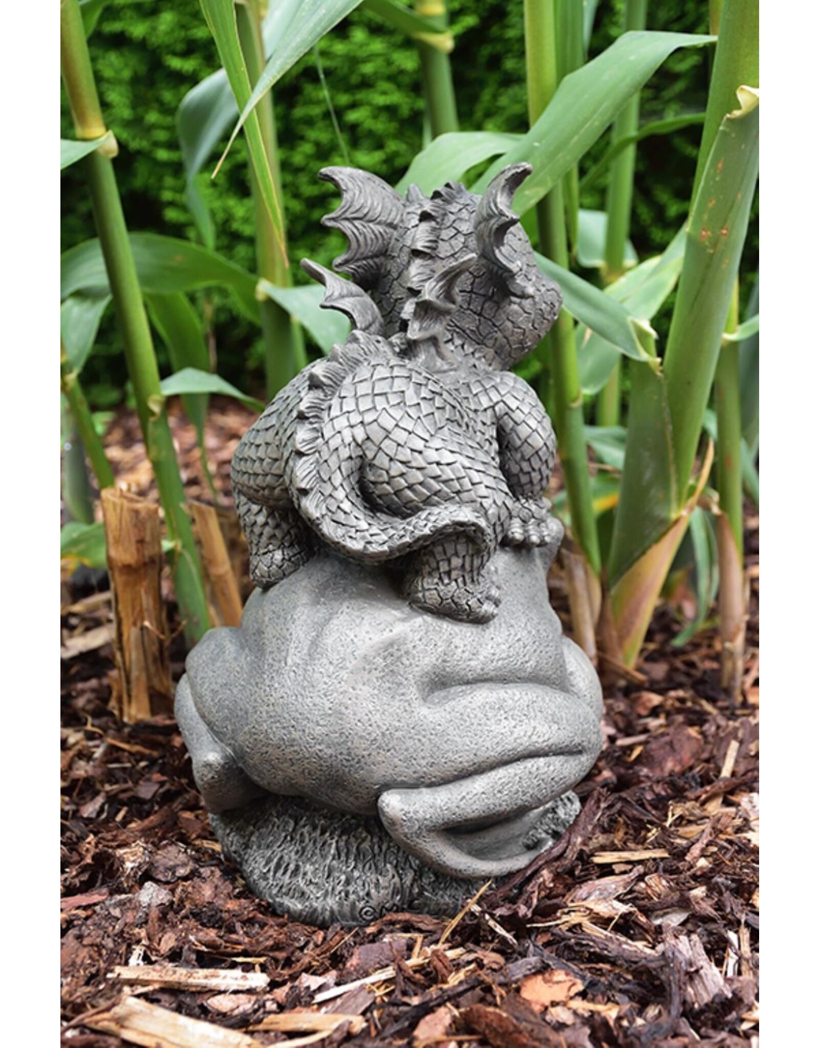MC Giftware & Lifestyle - Garden Dragon "Frog" - Dragon statue 27cm