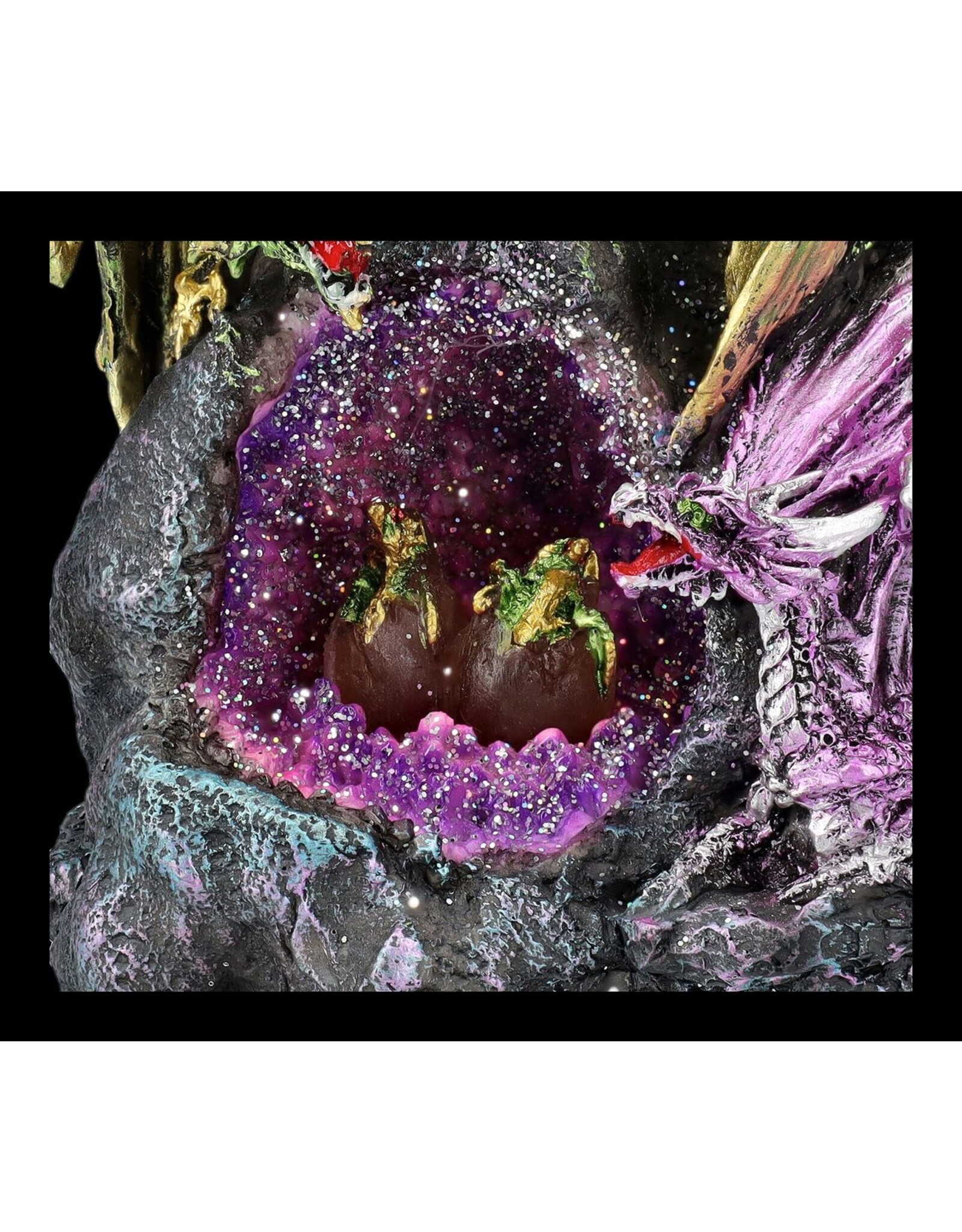 VG Giftware & Lifestyle - Dragons on Rock Crystal Geode with LED Light 21cm