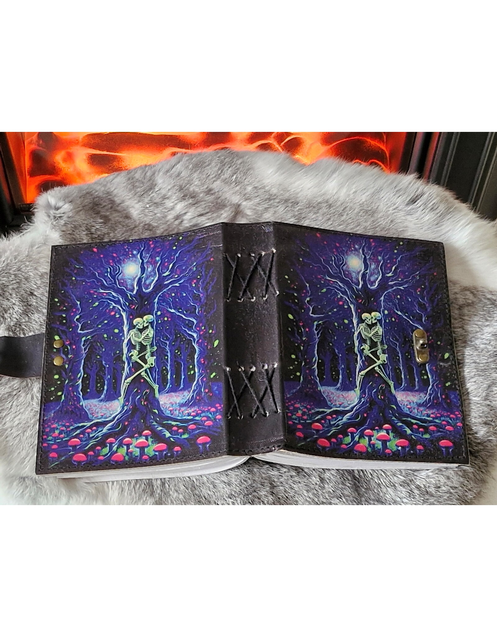 BB Miscellaneous - Neon Lovers Skeletons Leather Journal 18x13cm