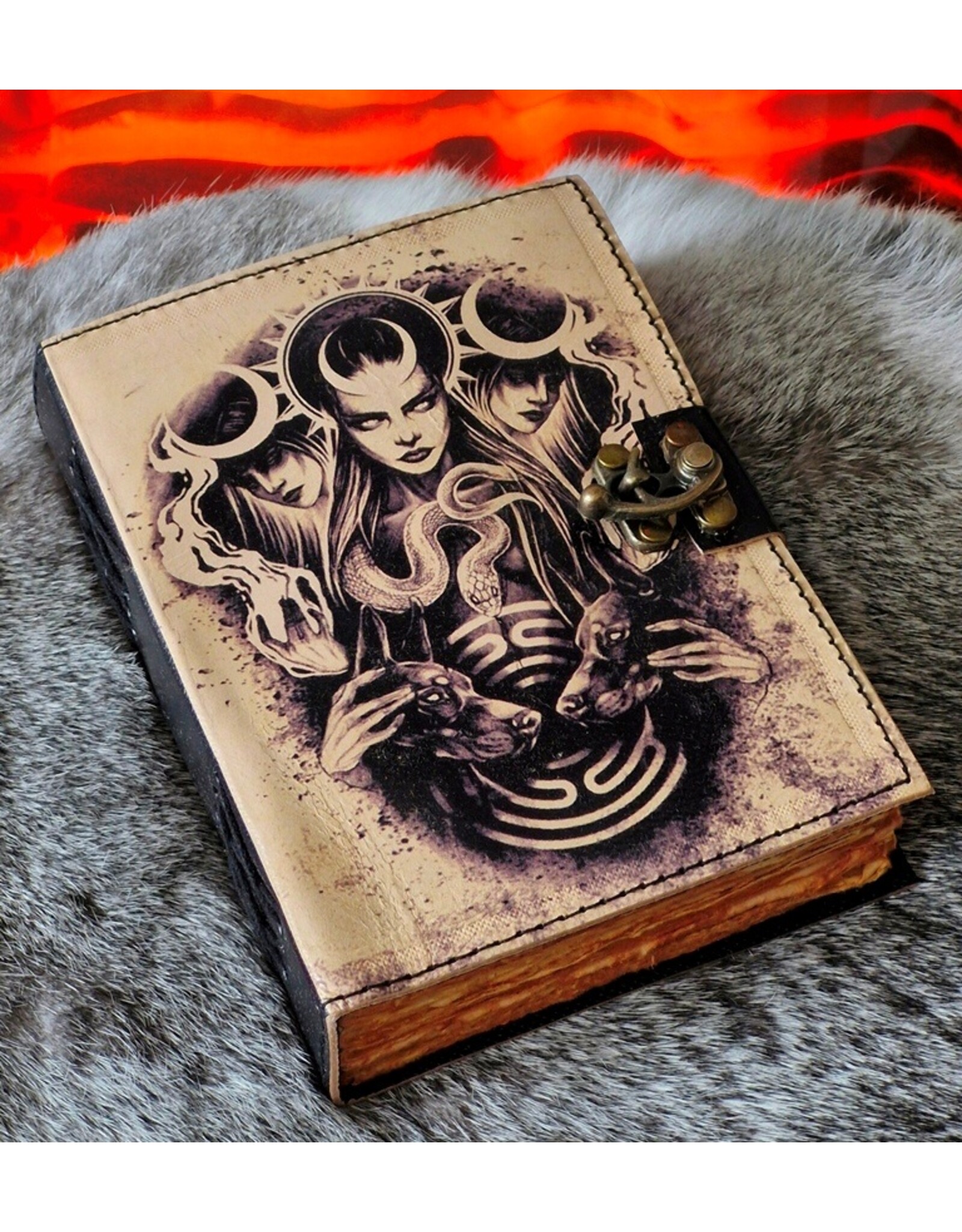 BB Miscellaneous -  Tarot Vintage Leather Journal 18x13cm