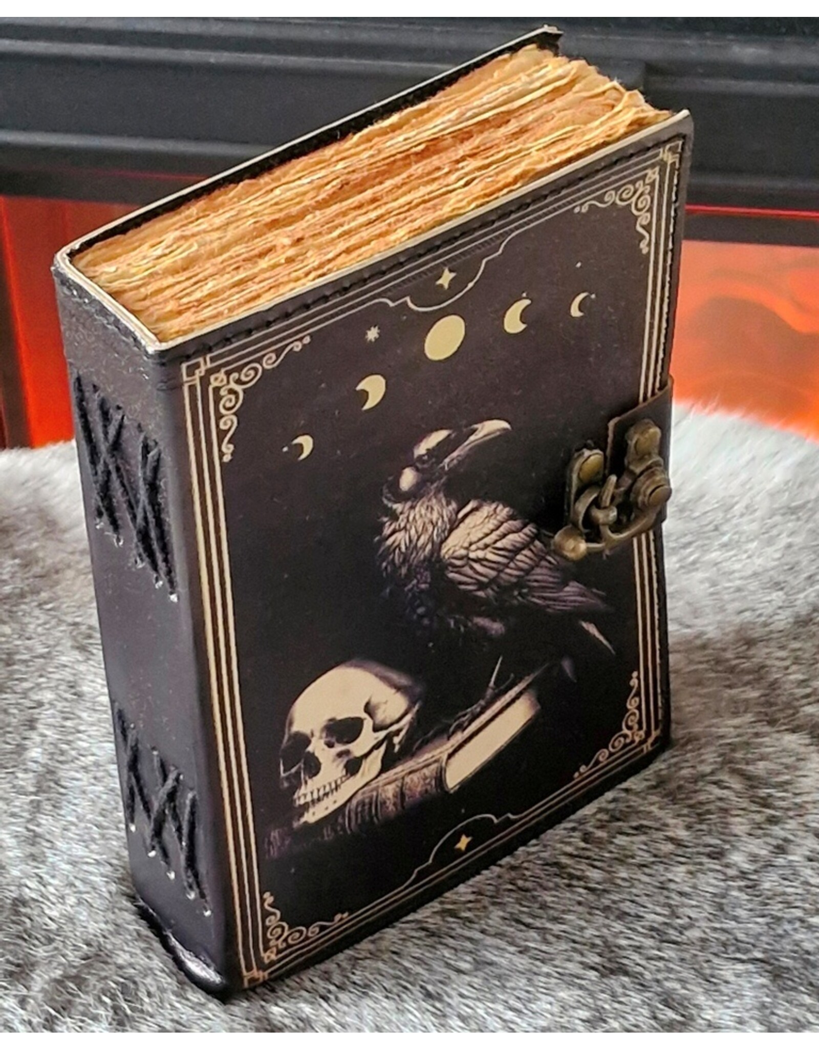 BB Miscellaneous - Poe's Raven Leather Journal 18x13cm