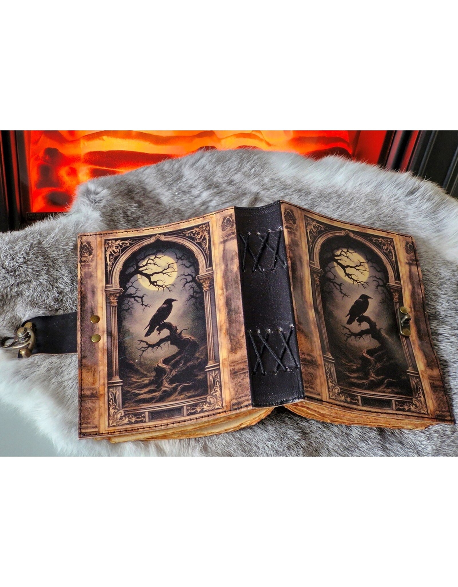 BB Miscellaneous - Raven and Moon Leather Journal 18x13cm