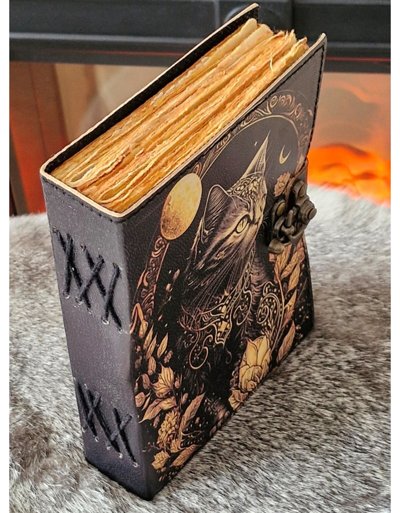 BB Miscellaneous - Magische Kat Leren Dagboek 18x13cm