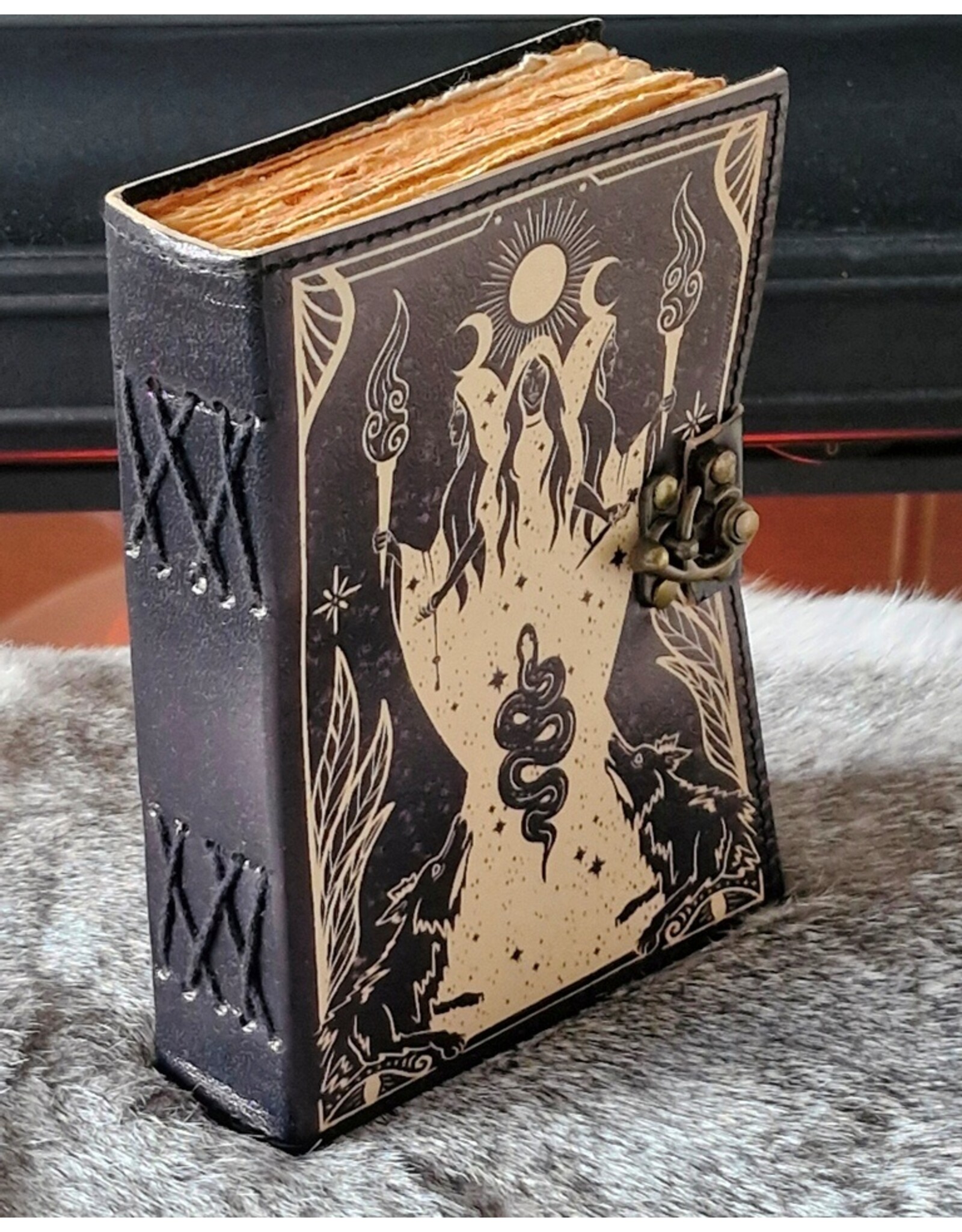 BB Miscellaneous - Trinity Leather Journal 18x13cm