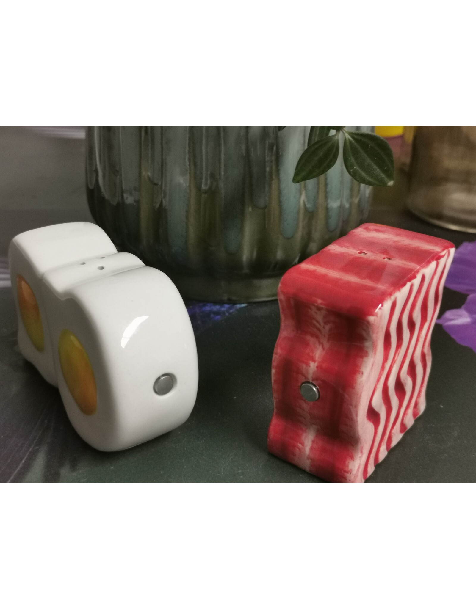 Furrybones Giftware & Lifestyle -  Salt & Pepper Shaker Fried Egg and Bacon
