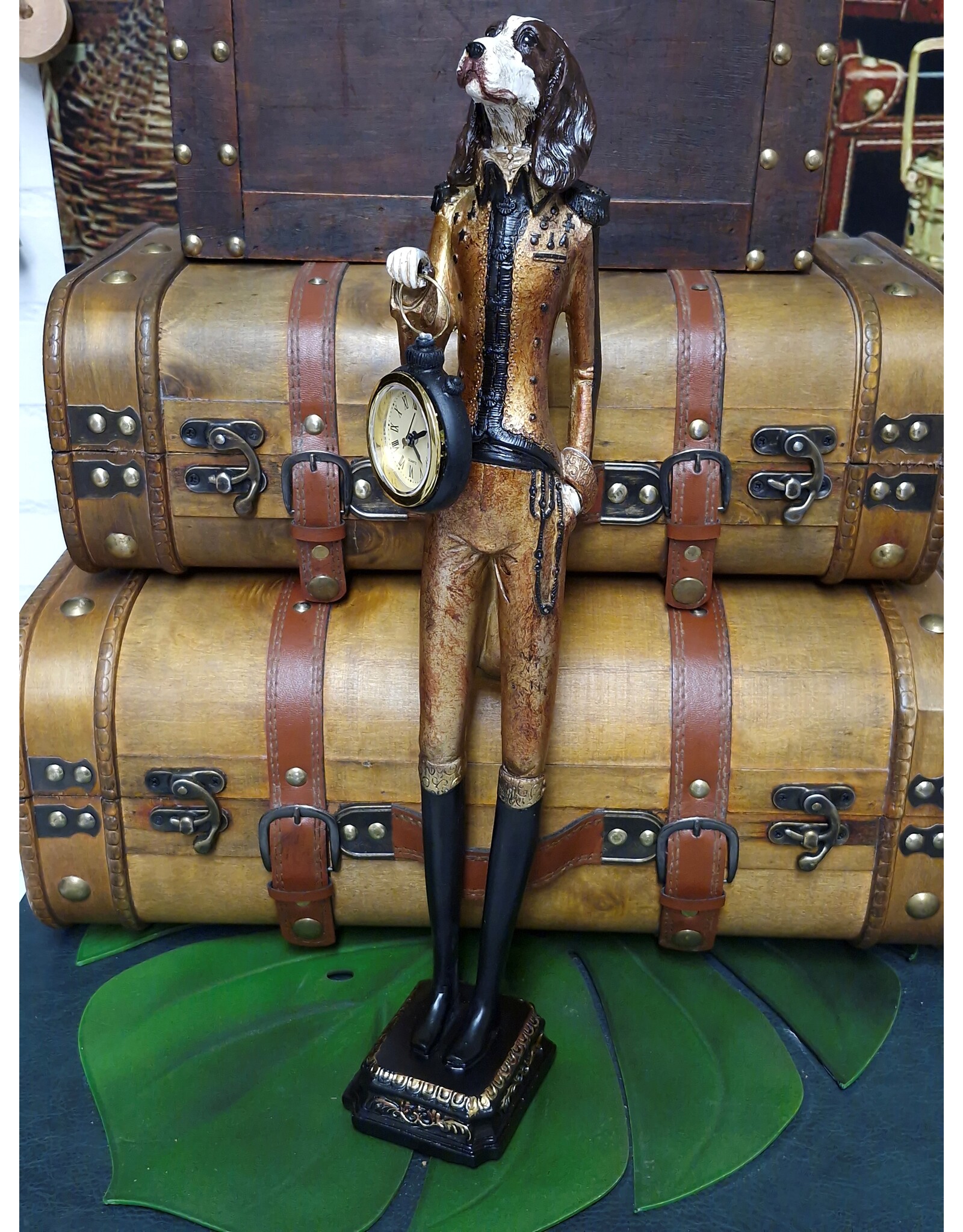 Trukado Giftware Figurines Collectables - Spaniel Dog Officer with real clock - statue 50cm