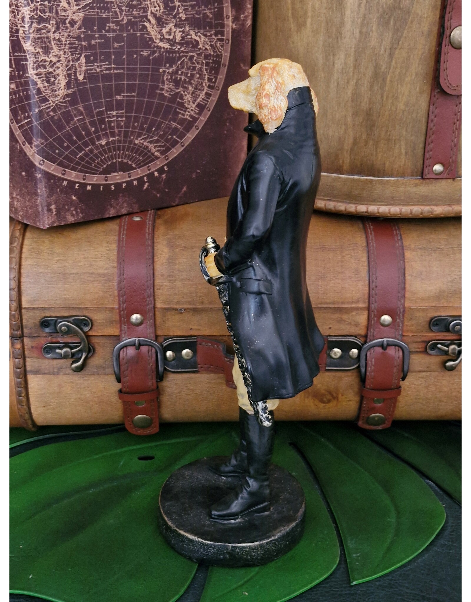 Trukado Giftware Beelden Collectables - Labrador Hond gekleed als Gentleman beeld 30,5cm