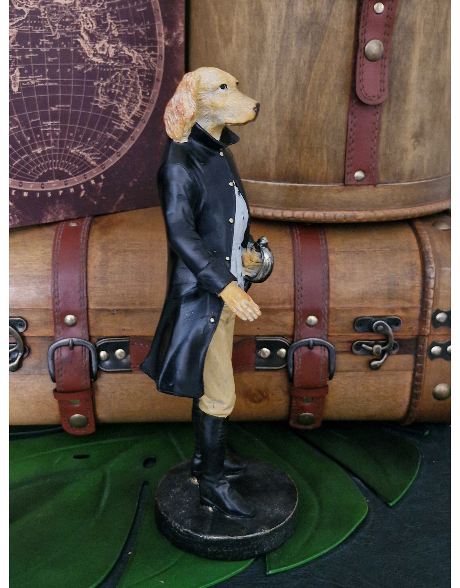 Trukado Giftware Beelden Collectables - Labrador Hond gekleed als Gentleman beeld 30,5cm