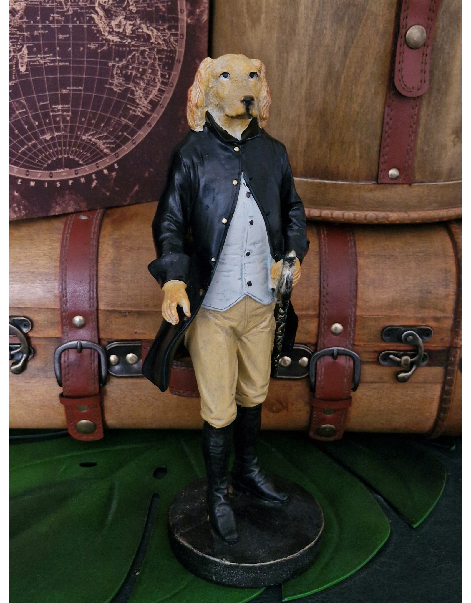 Trukado Giftware Beelden Collectables - Labrador Hond gekleed als Gentleman beeld 30,5cm