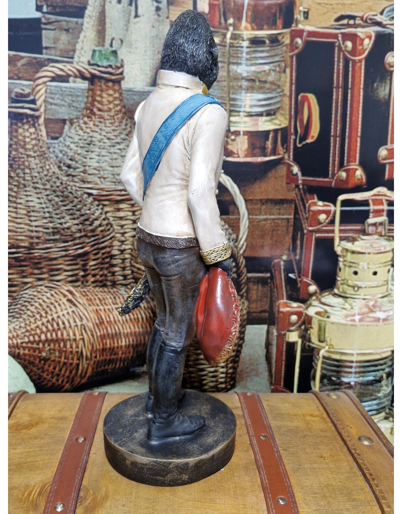 Baroque Giftware Figurines Collectables - Gorilla dressed in Military Uniform statue 40.5 cm
