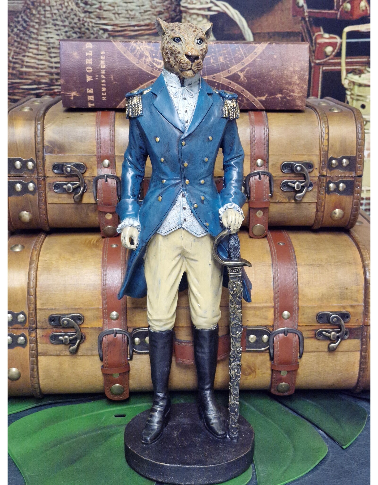 Baroque Giftware Beelden Collectables - Jaguar gekleed als Navy Officier beeld 43cm