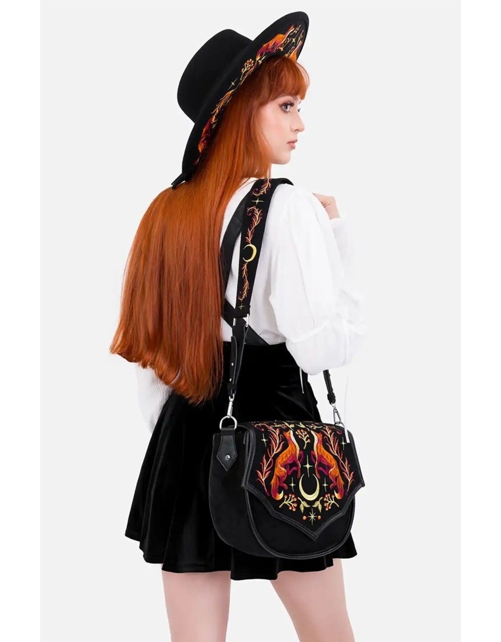 Restyle Fantasy tassen en portemonnees - Foxfire Nights crossbody tas met geborduurde Vossen