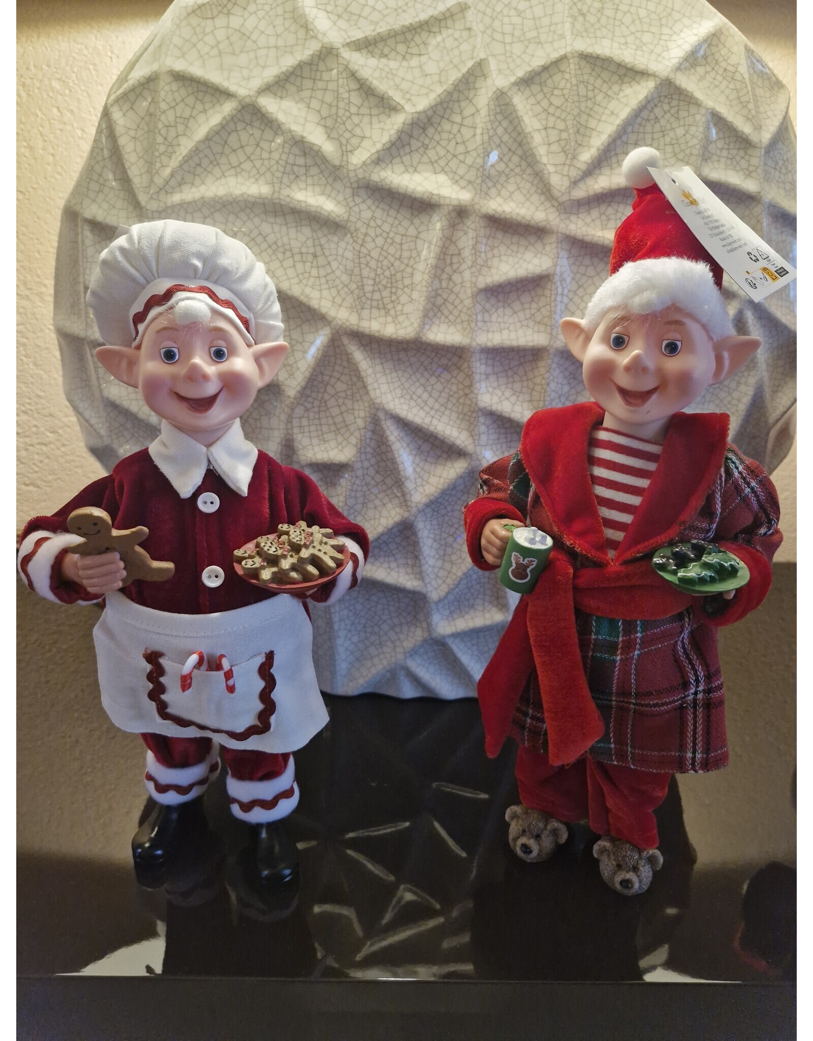 C&E Giftware Figurines Collectables - Elf dressed as Chef Santa Claus 30 cm