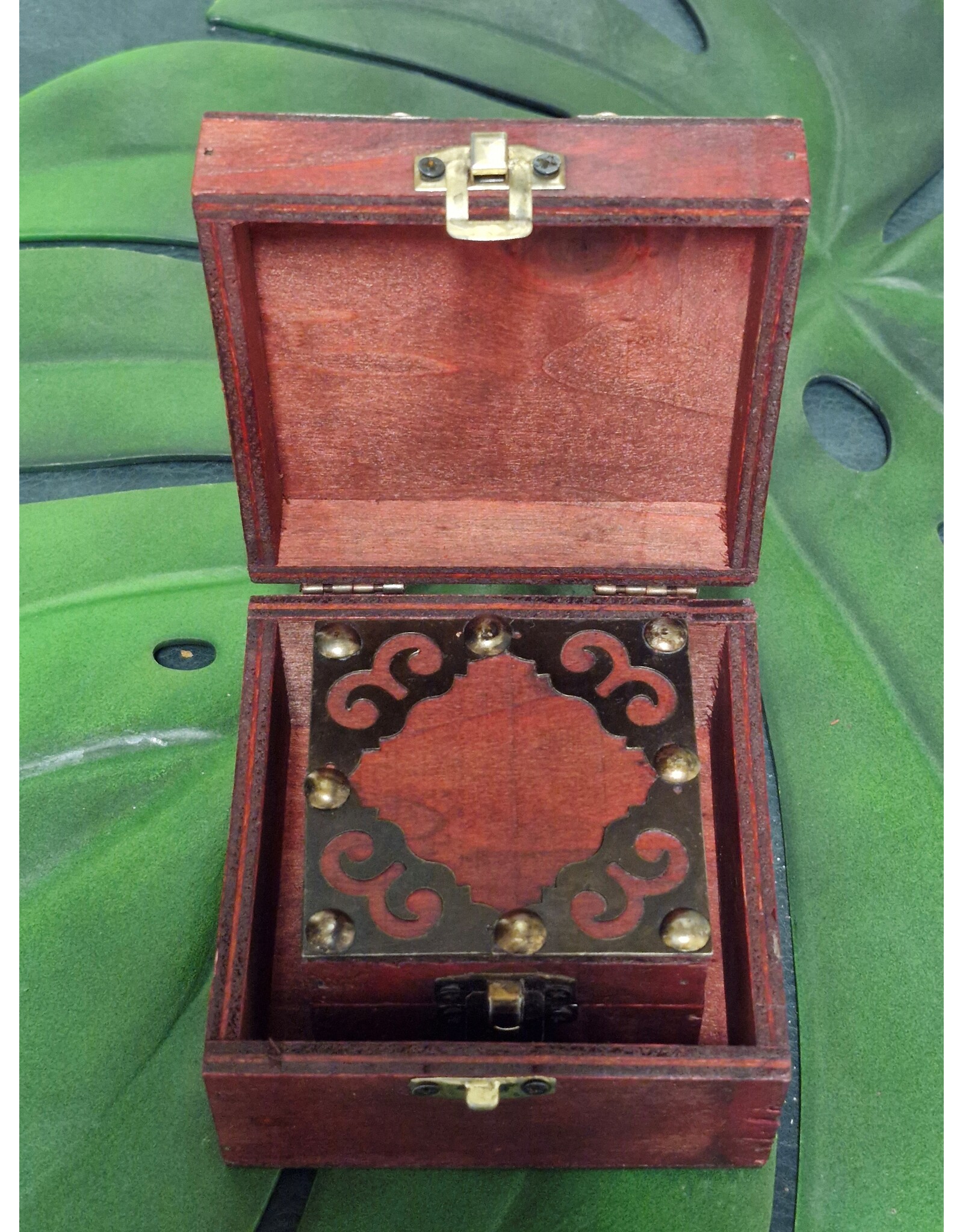 AWG Miscellaneous - Vintage Chests Set of 2 - 10 x 6 x10cm