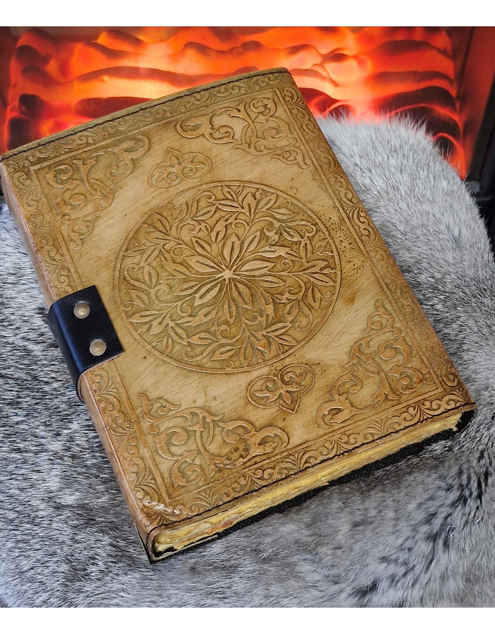 JM Handicrafts Miscellaneous - Antique Triple Moon Goddess Leren Notitieboek 20,5x15,5cm