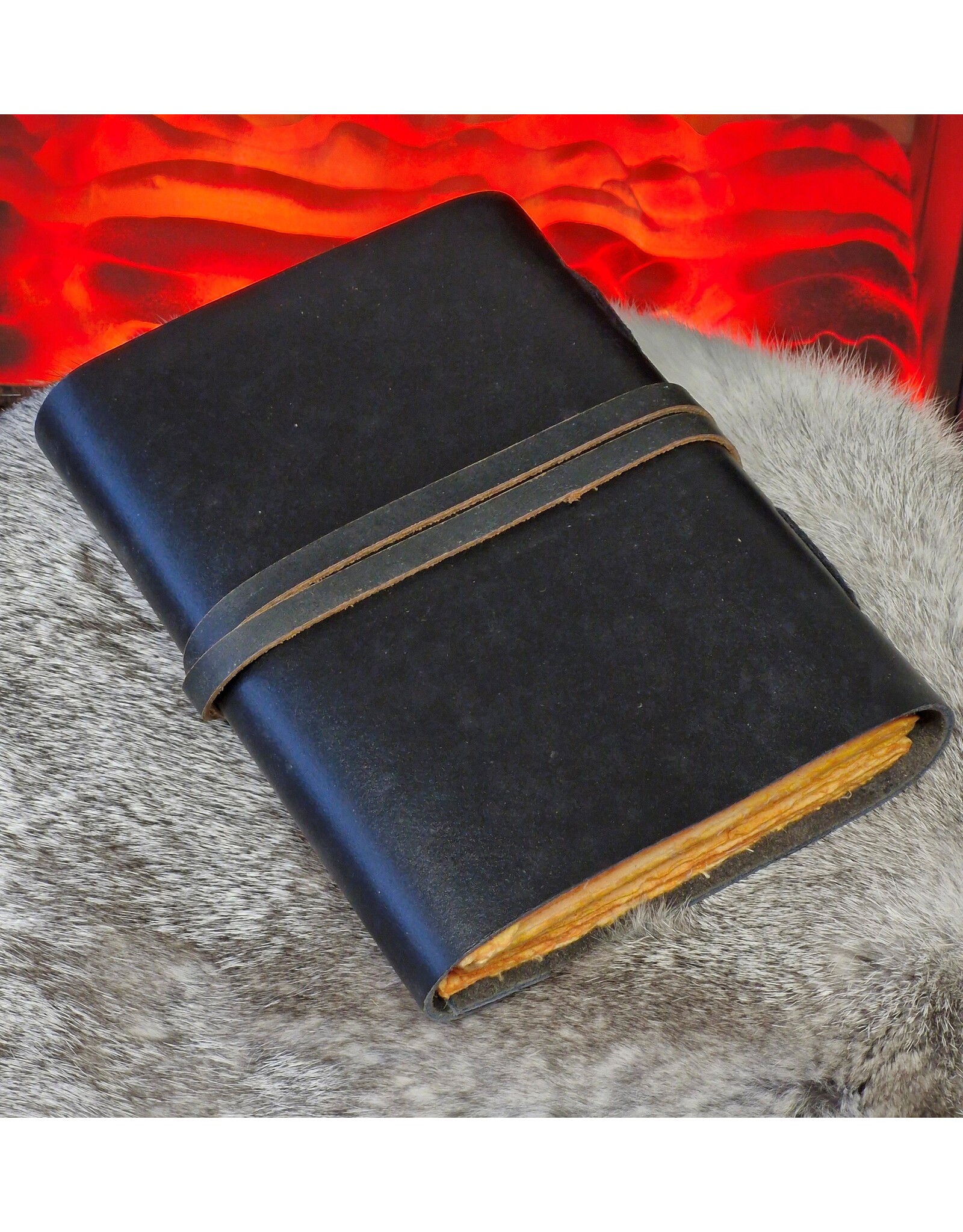 BB Miscellaneous - Leren Dagboek  met Antieke Sleutel 18 x 13cm