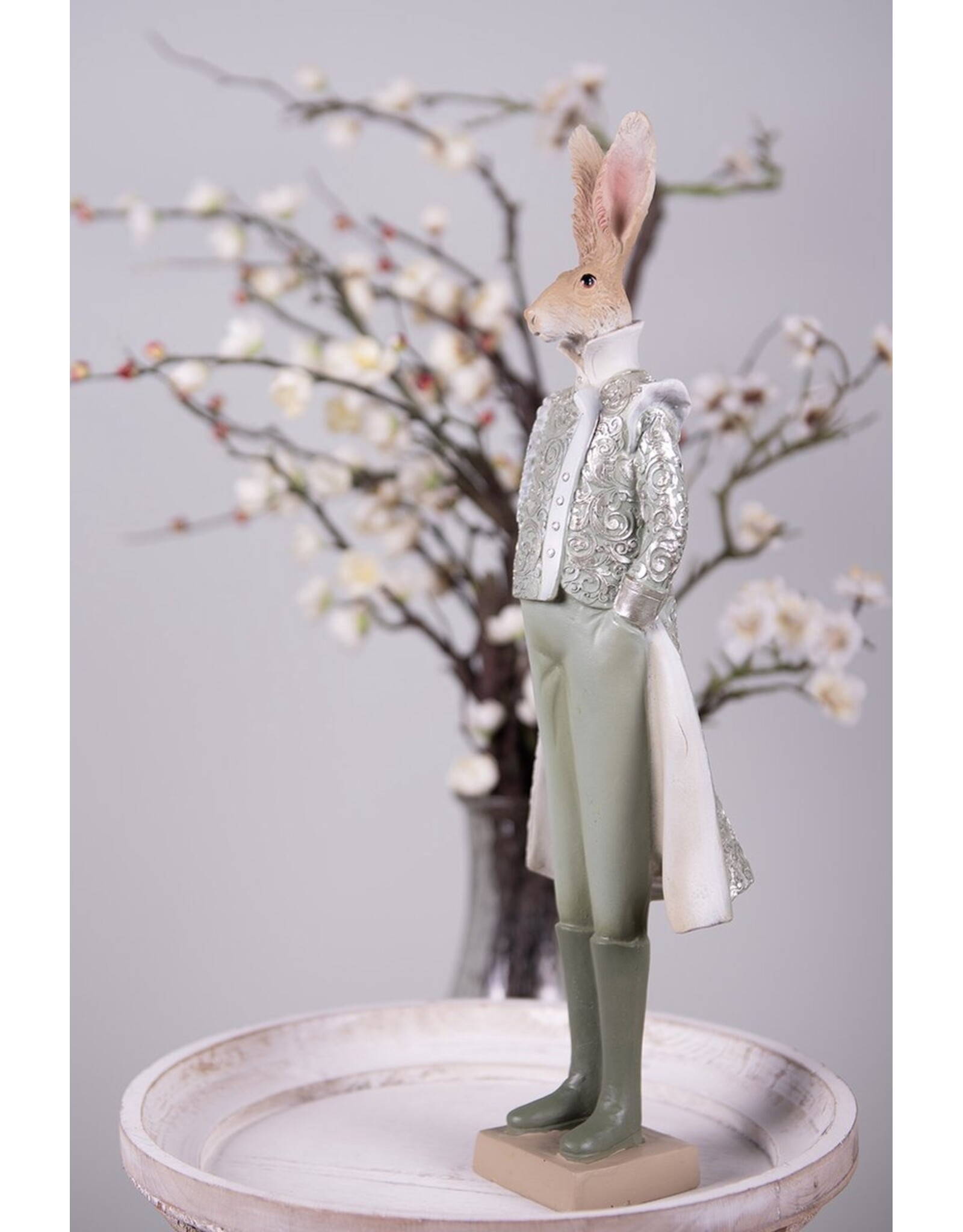 C&E Giftware Beelden Collectables  - Konijn in Groene Victoriaanse Jas 44cm