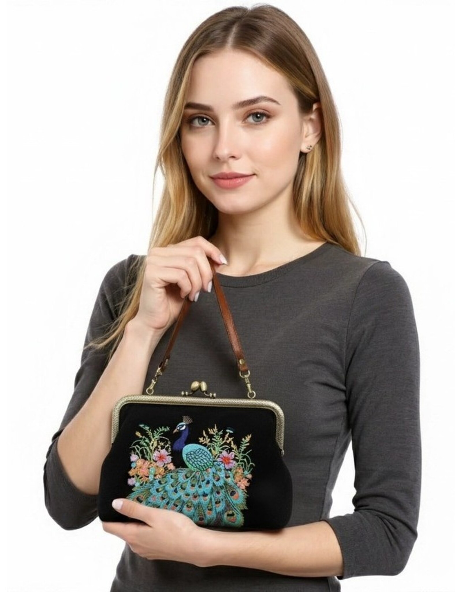 Trukado Retro bags  Vintage bags - Peacock Vintage Kisslock Bag Embroidered in canvas