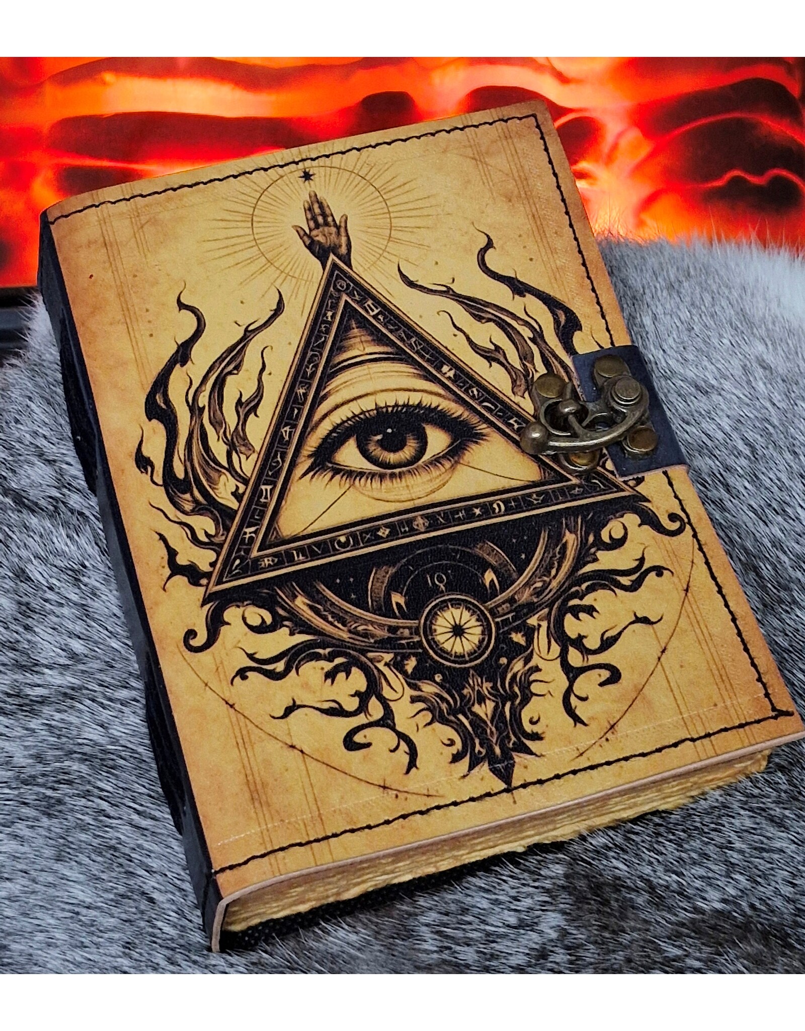 BB Miscellaneous - The Eye of Providence Leren Dagboek  18x13cm