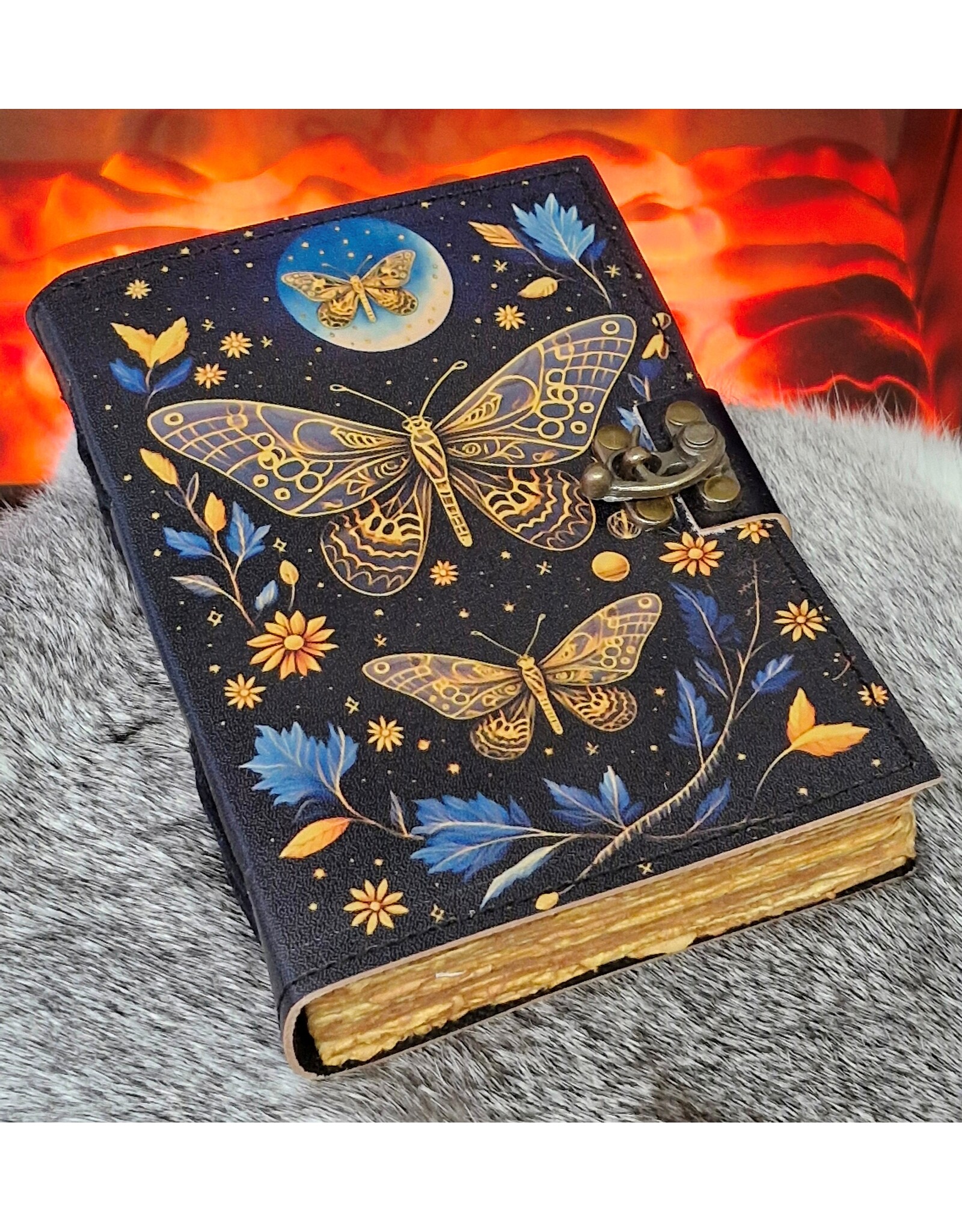 BB Miscellaneous -  Leren Dagboek Nachtvlinders en Maan 18x13cm