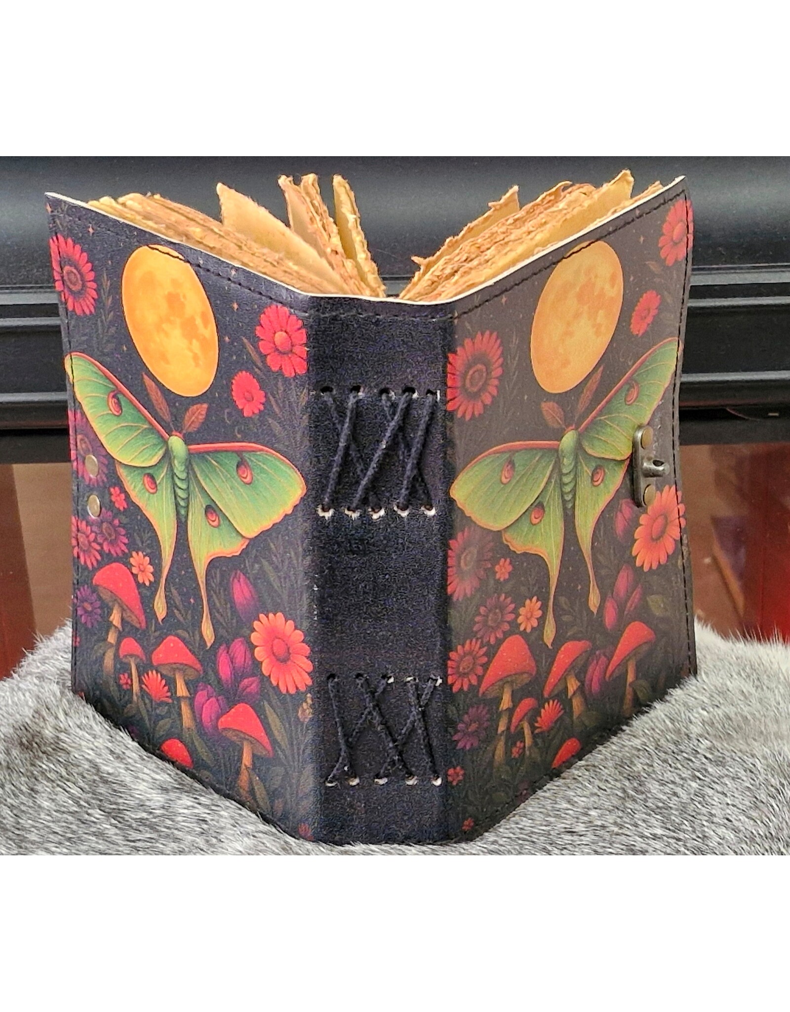 BB Miscellaneous - Leren Dagboek Nachtvlinder, Paddenstoelen en Maan