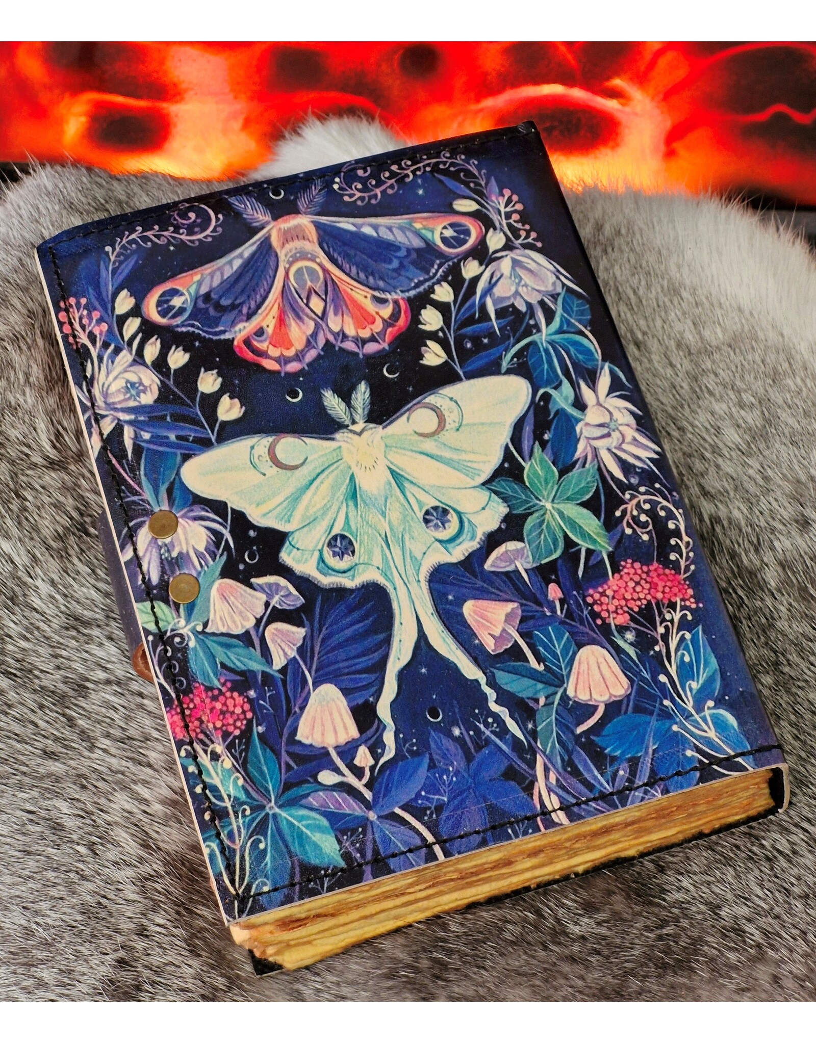 BB Miscellaneous - Leren Dagboek Moth Night Fantasy 18x13cm