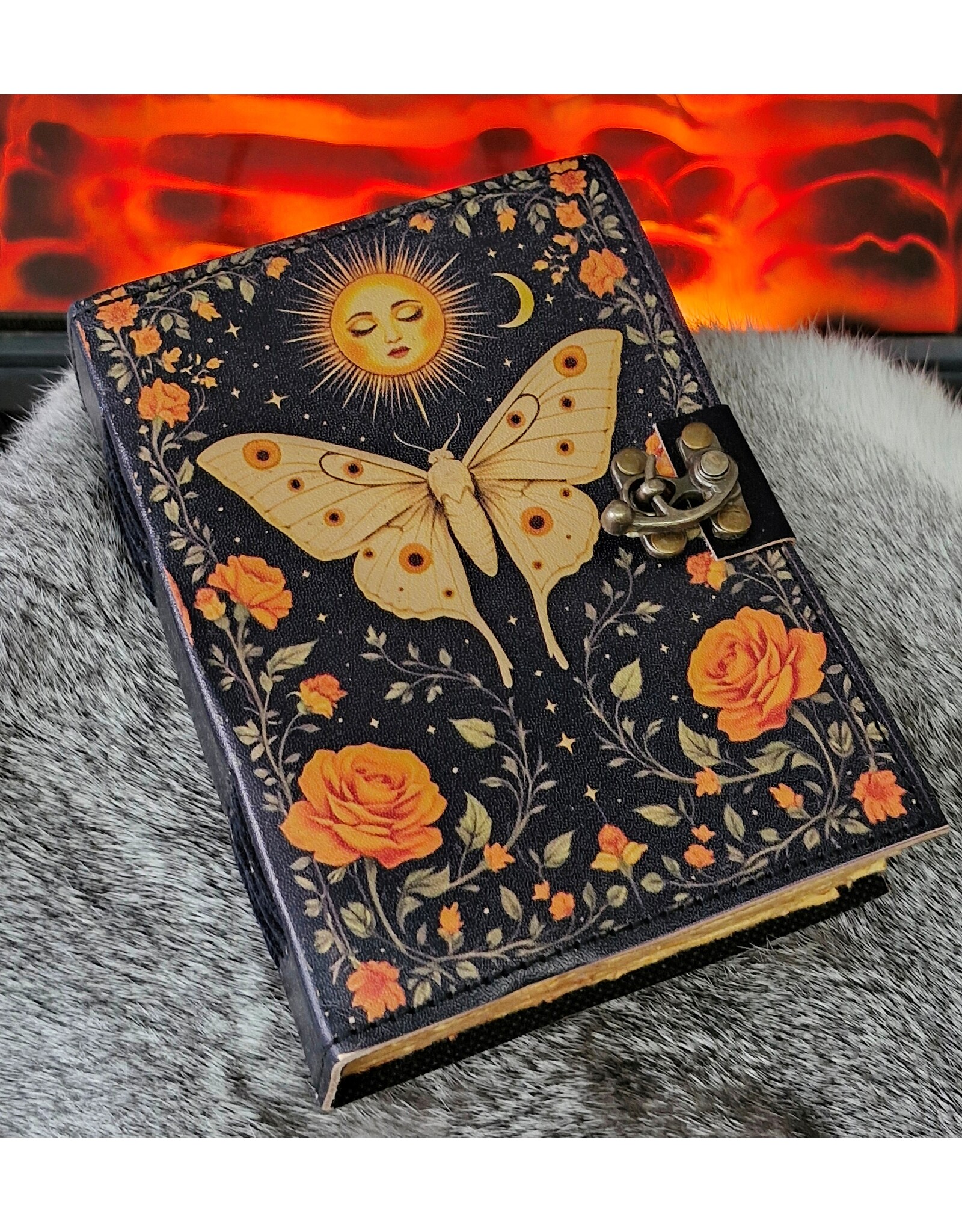 BB Miscellaneous -   Leather Journal Moth Summer Fantasy 18x13cm