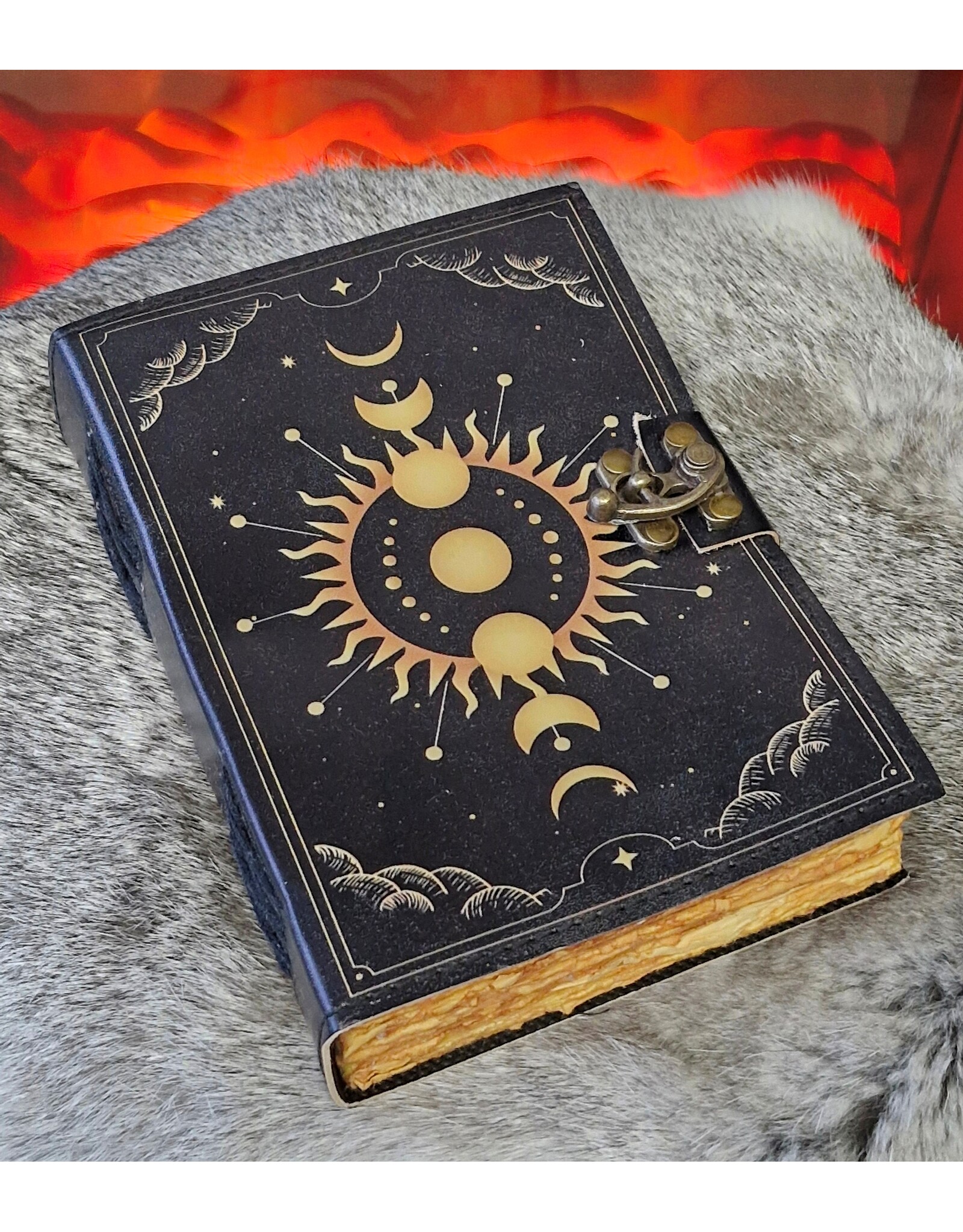 BB Miscellaneous - Leather Journal Four Phases of the Sun 18x13cm